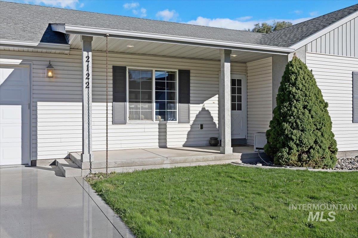 2122 Bitterbrush Ct, Gooding, Idaho 83330, 3 Bedrooms, 2 Bathrooms, Residential For Sale, Price $299,000,MLS 99002603
