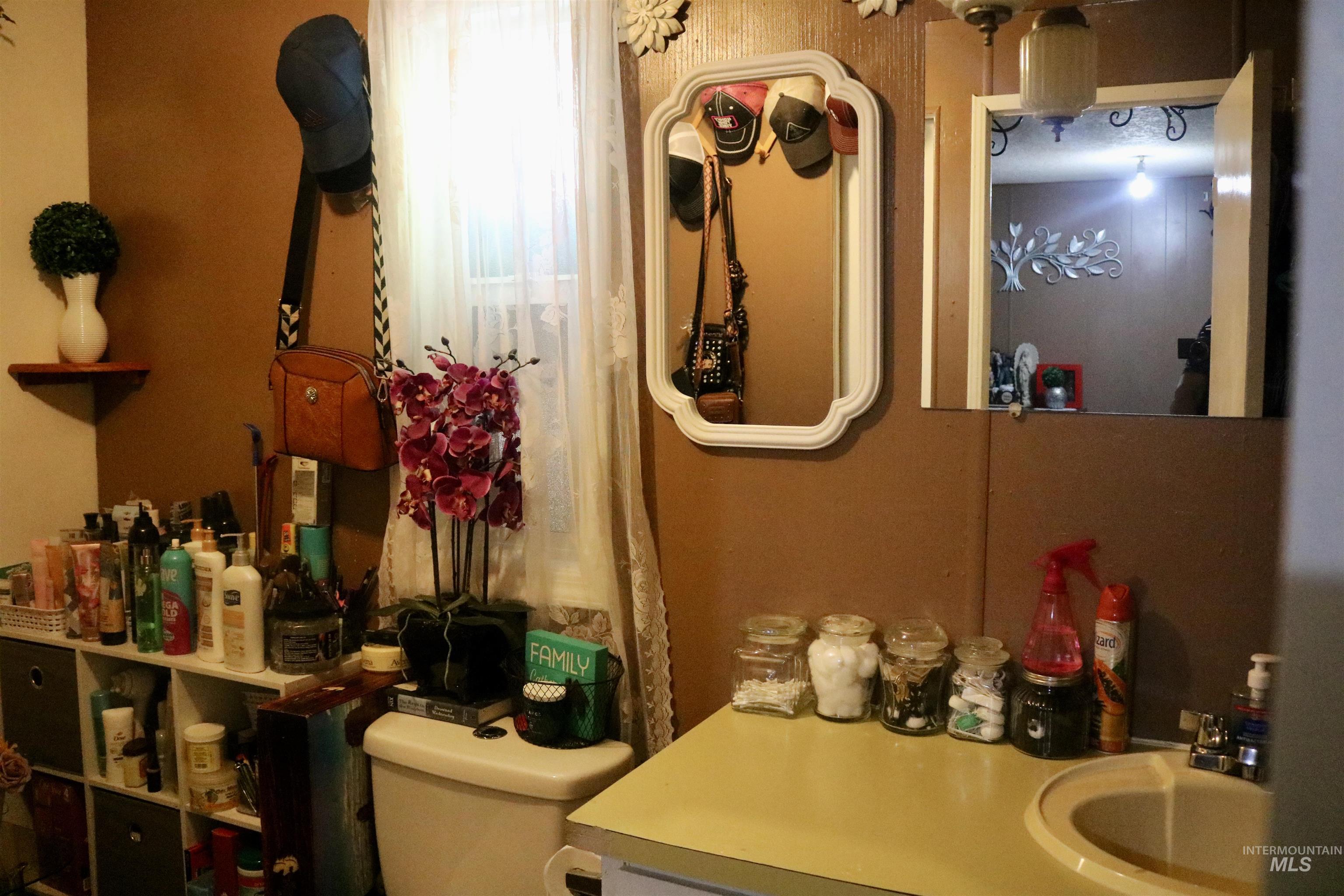1410 Flamingo, Nampa, Idaho 83651, 3 Bedrooms, 1.5 Bathrooms, Residential For Sale, Price $72,900,MLS 99002606