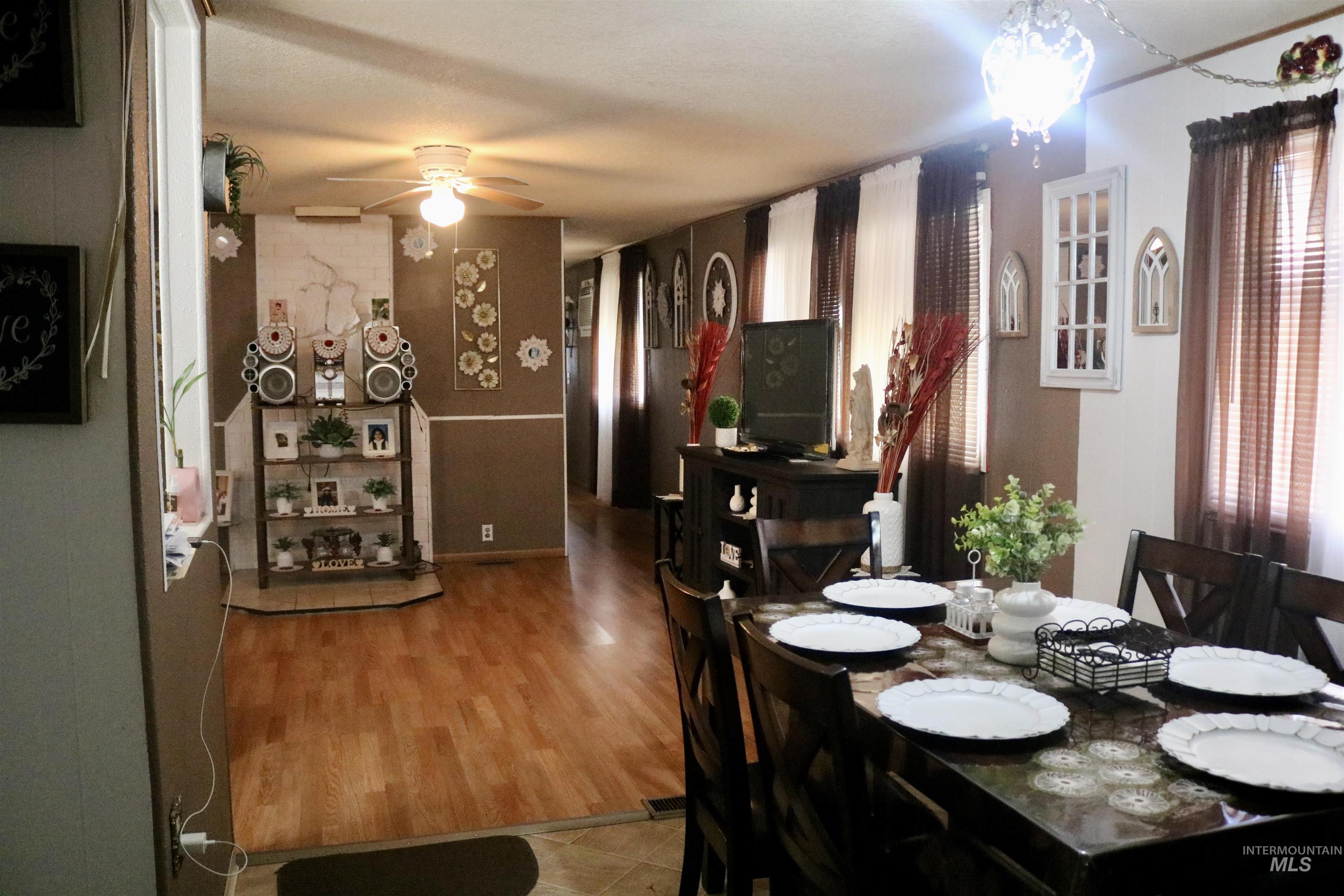 1410 Flamingo, Nampa, Idaho 83651, 3 Bedrooms, 1.5 Bathrooms, Residential For Sale, Price $72,900,MLS 99002606