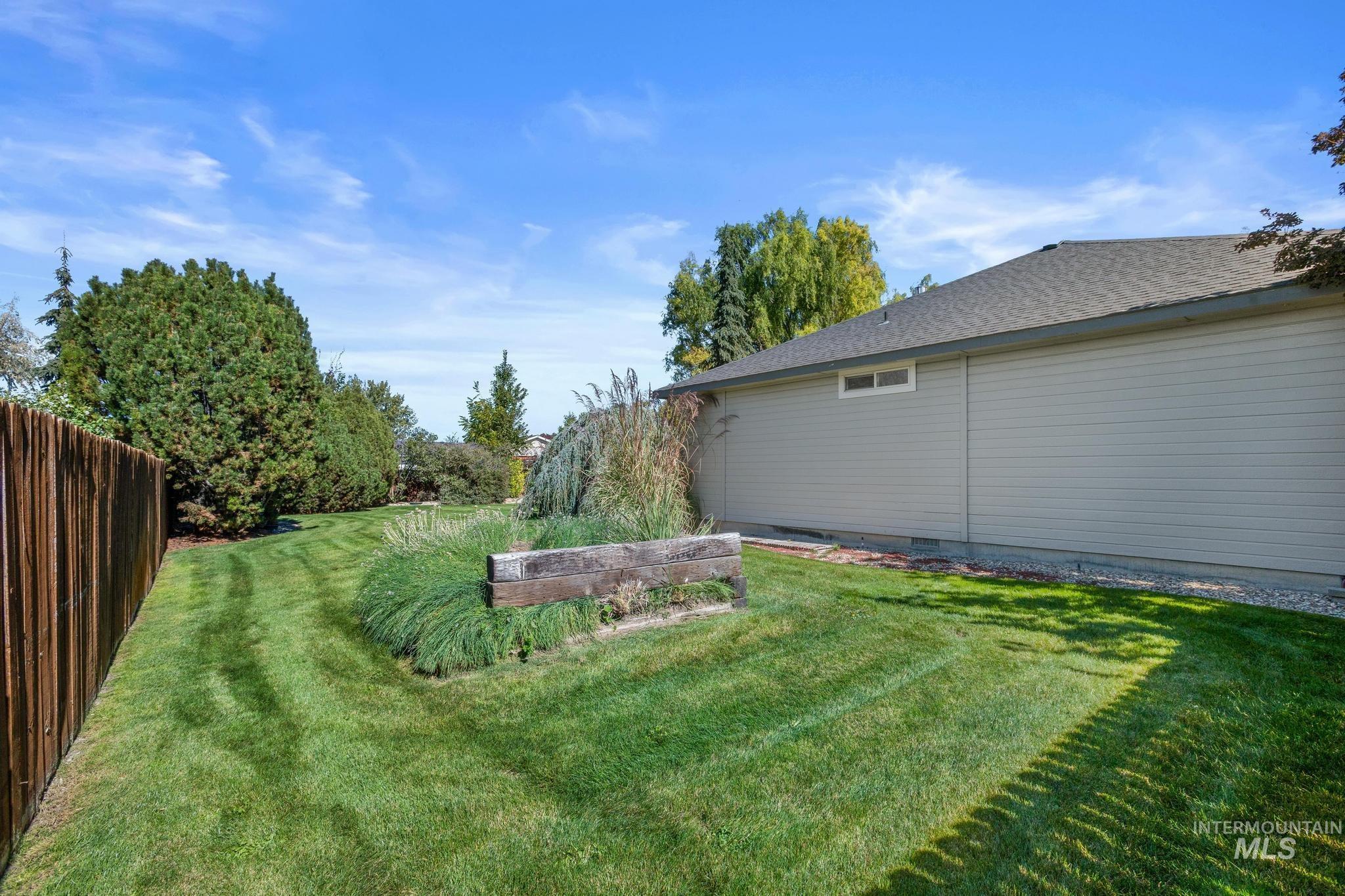 3016 Bannock Ave, Nampa, Idaho 83686, 3 Bedrooms, 2 Bathrooms, Residential For Sale, Price $522,000,MLS 99002608