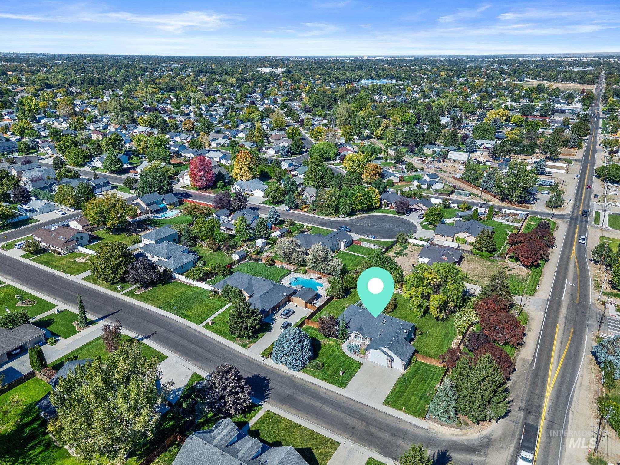 3016 Bannock Ave, Nampa, Idaho 83686, 3 Bedrooms, 2 Bathrooms, Residential For Sale, Price $522,000,MLS 99002608
