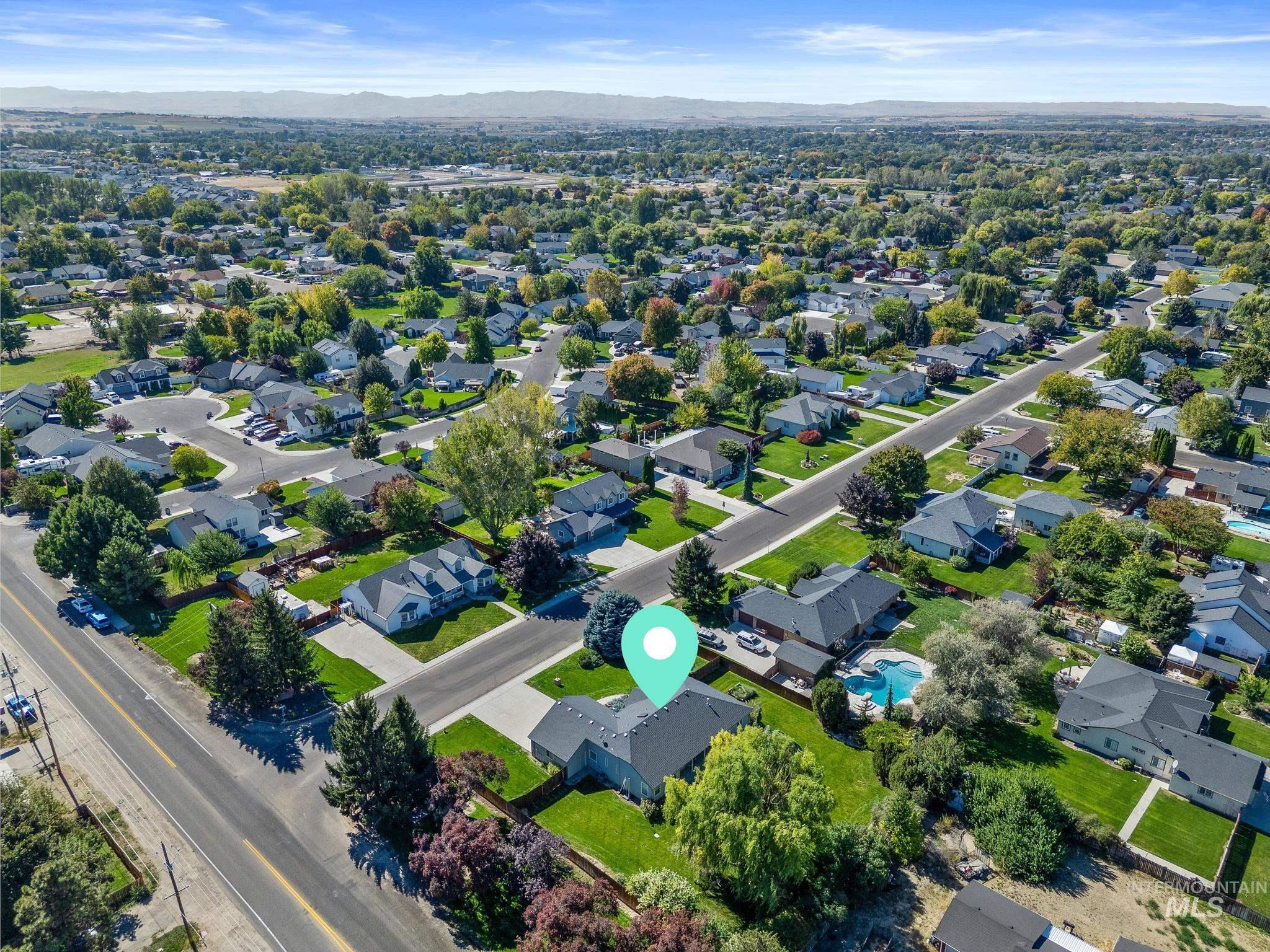 3016 Bannock Ave, Nampa, Idaho 83686, 3 Bedrooms, 2 Bathrooms, Residential For Sale, Price $522,000,MLS 99002608