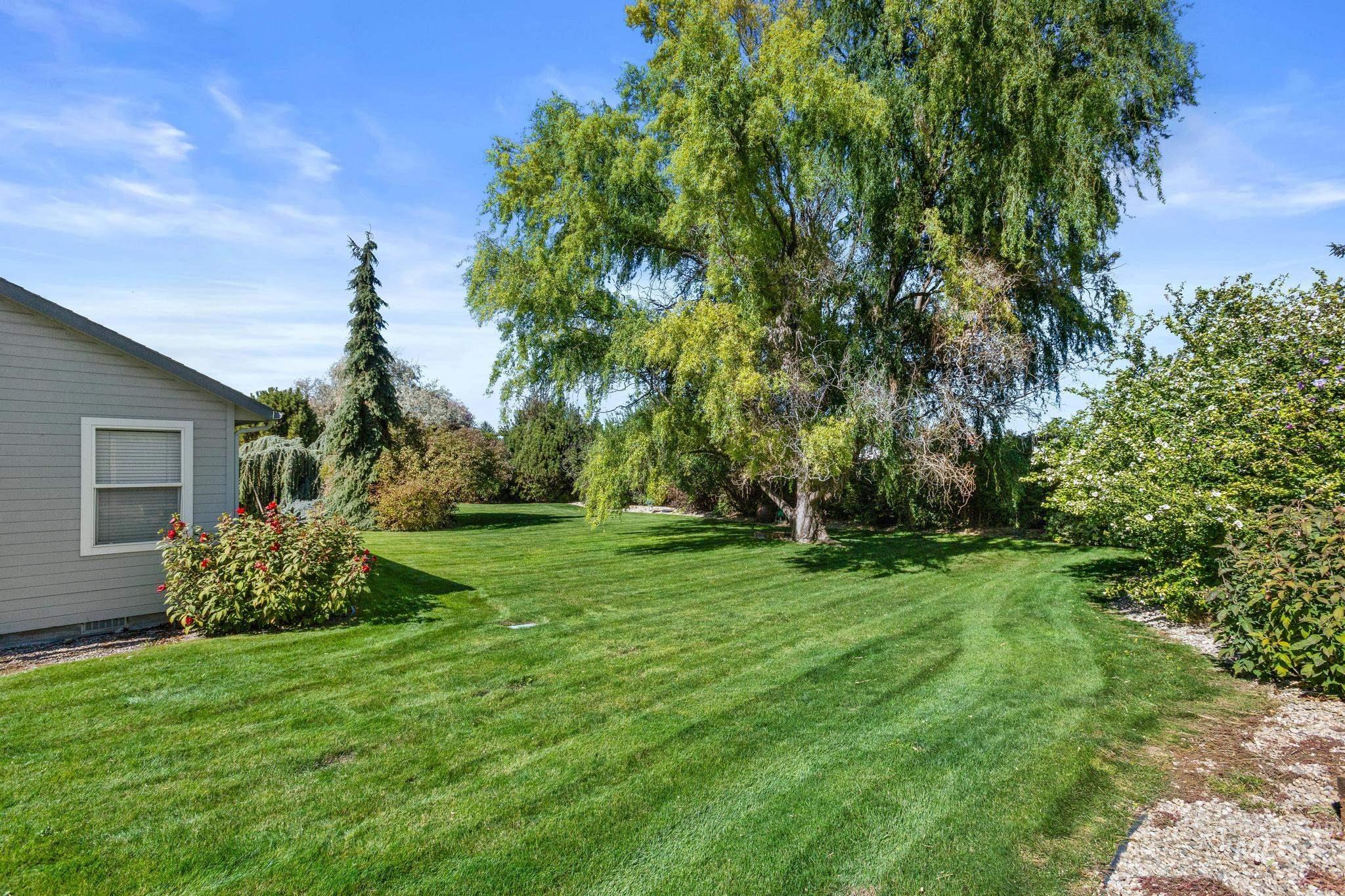 3016 Bannock Ave, Nampa, Idaho 83686, 3 Bedrooms, 2 Bathrooms, Residential For Sale, Price $522,000,MLS 99002608