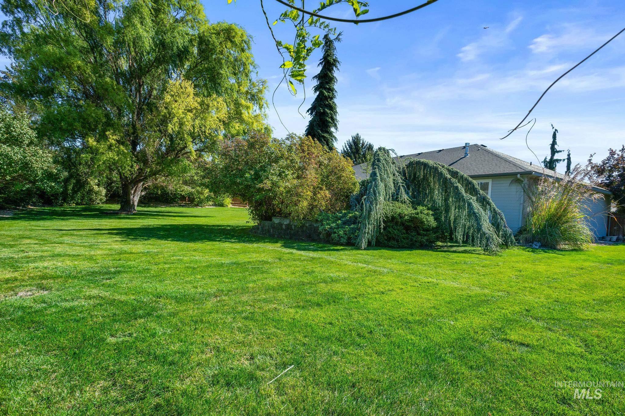 3016 Bannock Ave, Nampa, Idaho 83686, 3 Bedrooms, 2 Bathrooms, Residential For Sale, Price $522,000,MLS 99002608