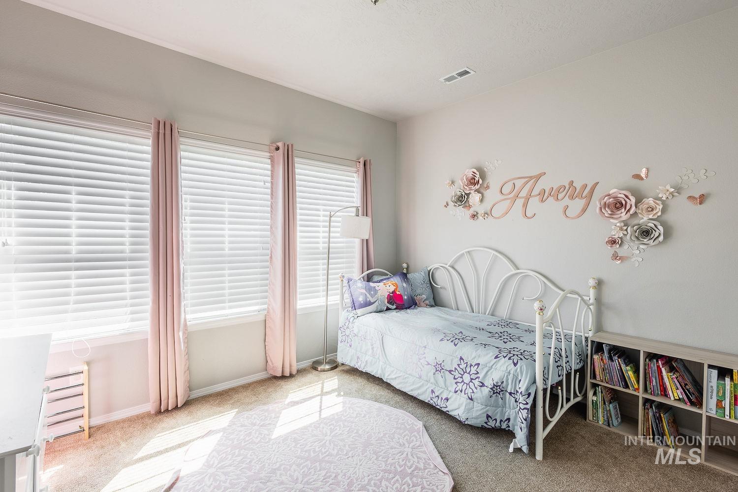 4513 S Dazzle Ave, Meridian, Idaho 83642, 3 Bedrooms, 2 Bathrooms, Residential For Sale, Price $510,000,MLS 99002610