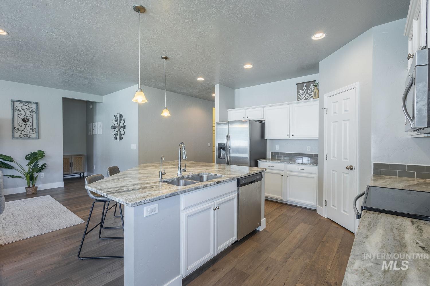 4513 S Dazzle Ave, Meridian, Idaho 83642, 3 Bedrooms, 2 Bathrooms, Residential For Sale, Price $510,000,MLS 99002610