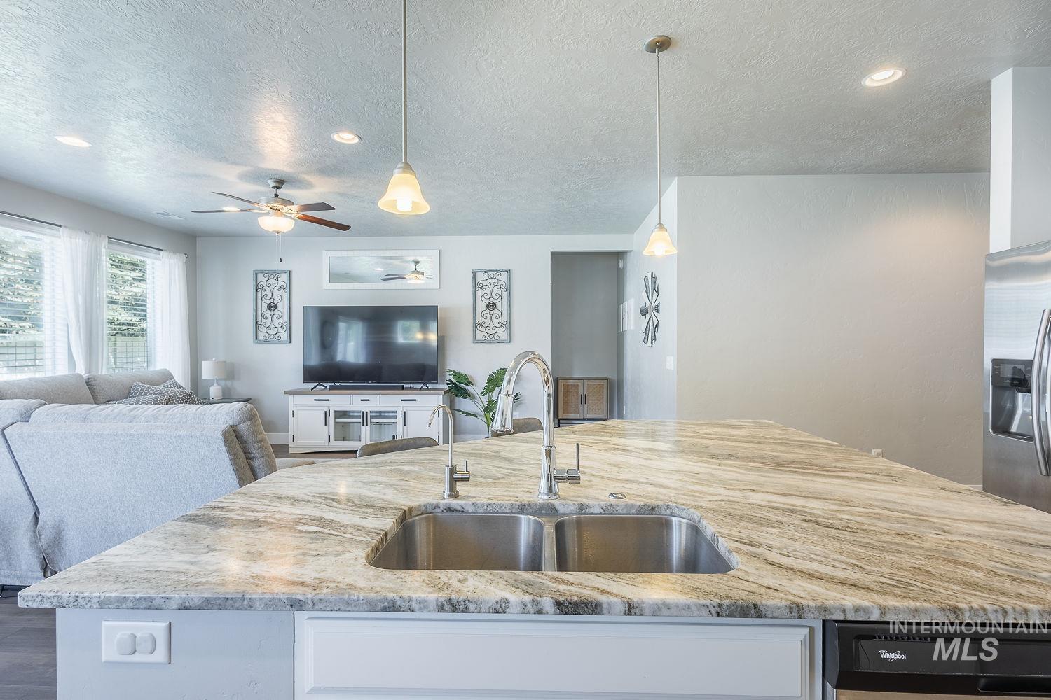 4513 S Dazzle Ave, Meridian, Idaho 83642, 3 Bedrooms, 2 Bathrooms, Residential For Sale, Price $510,000,MLS 99002610