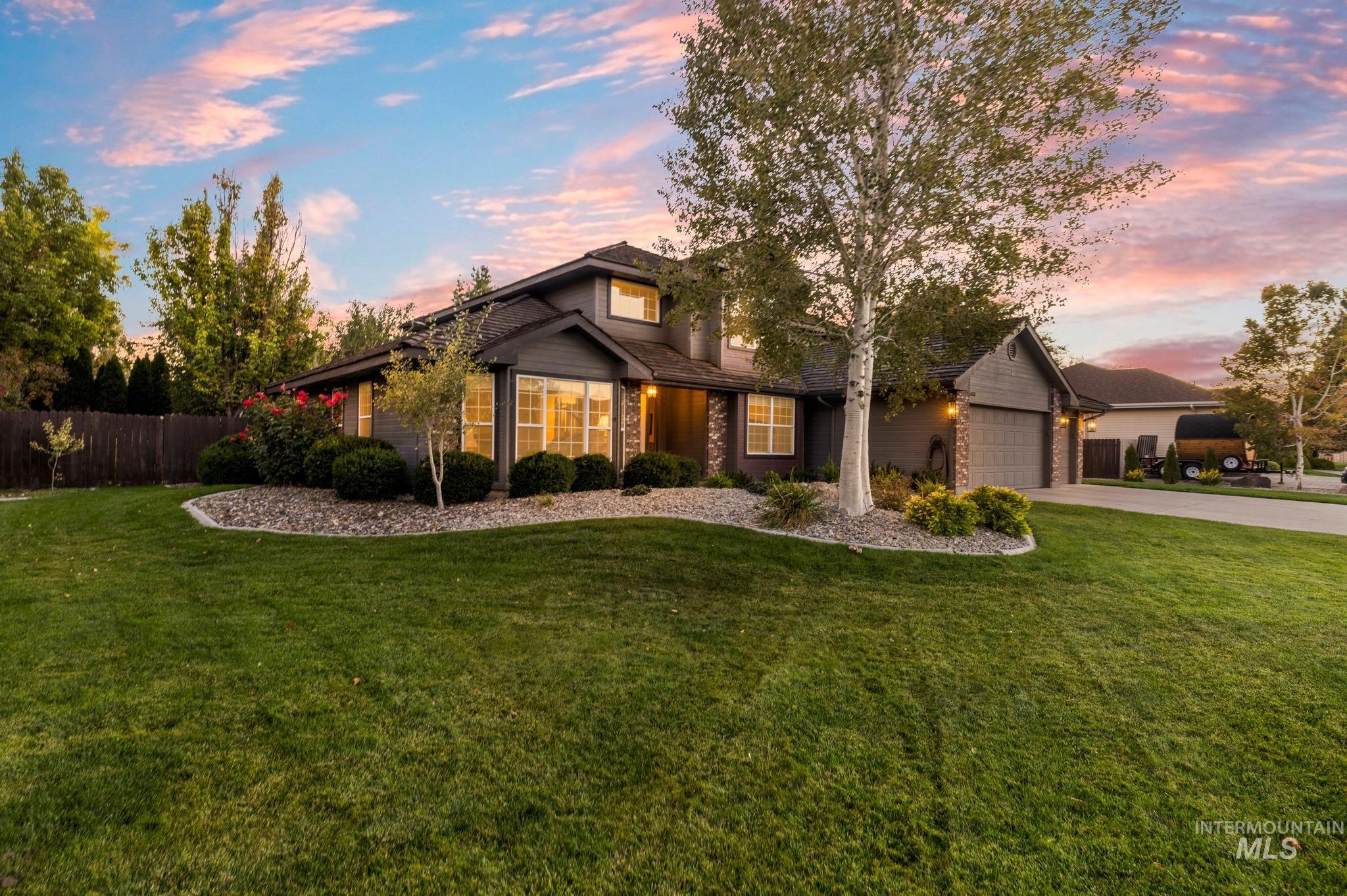2028 Candleridge Dr, Twin Falls, Idaho 83301, 4 Bedrooms, 2.5 Bathrooms, Residential For Sale, Price $599,500,MLS 99002613