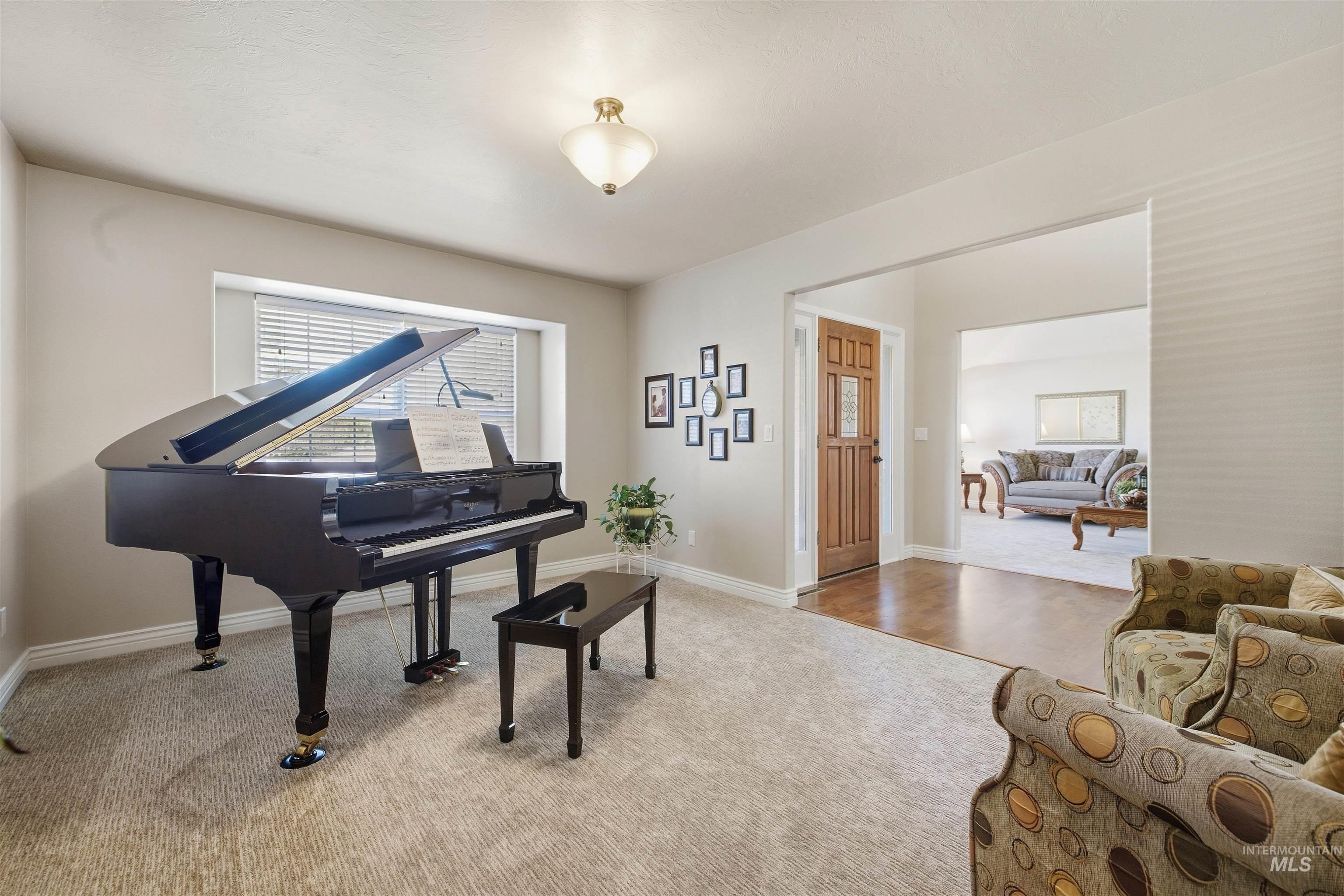 2028 Candleridge Dr, Twin Falls, Idaho 83301, 4 Bedrooms, 2.5 Bathrooms, Residential For Sale, Price $599,500,MLS 99002613