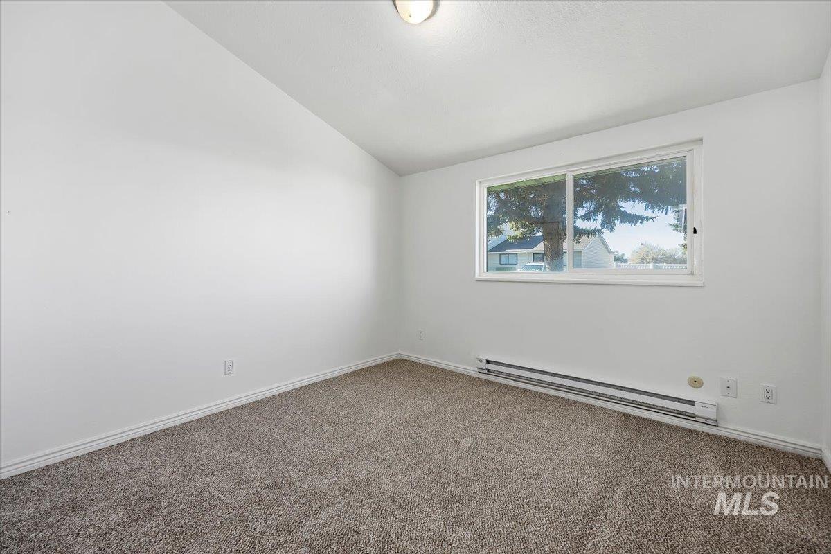 259 Pheasant, Twin Falls, Idaho 83301, 3 Bedrooms, 1.5 Bathrooms, Residential For Sale, Price $205,000,MLS 99002614