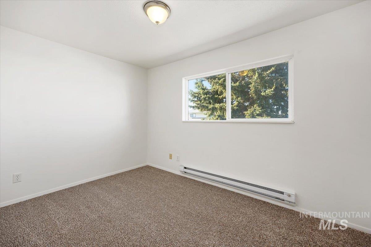 259 Pheasant, Twin Falls, Idaho 83301, 3 Bedrooms, 1.5 Bathrooms, Residential For Sale, Price $205,000,MLS 99002614