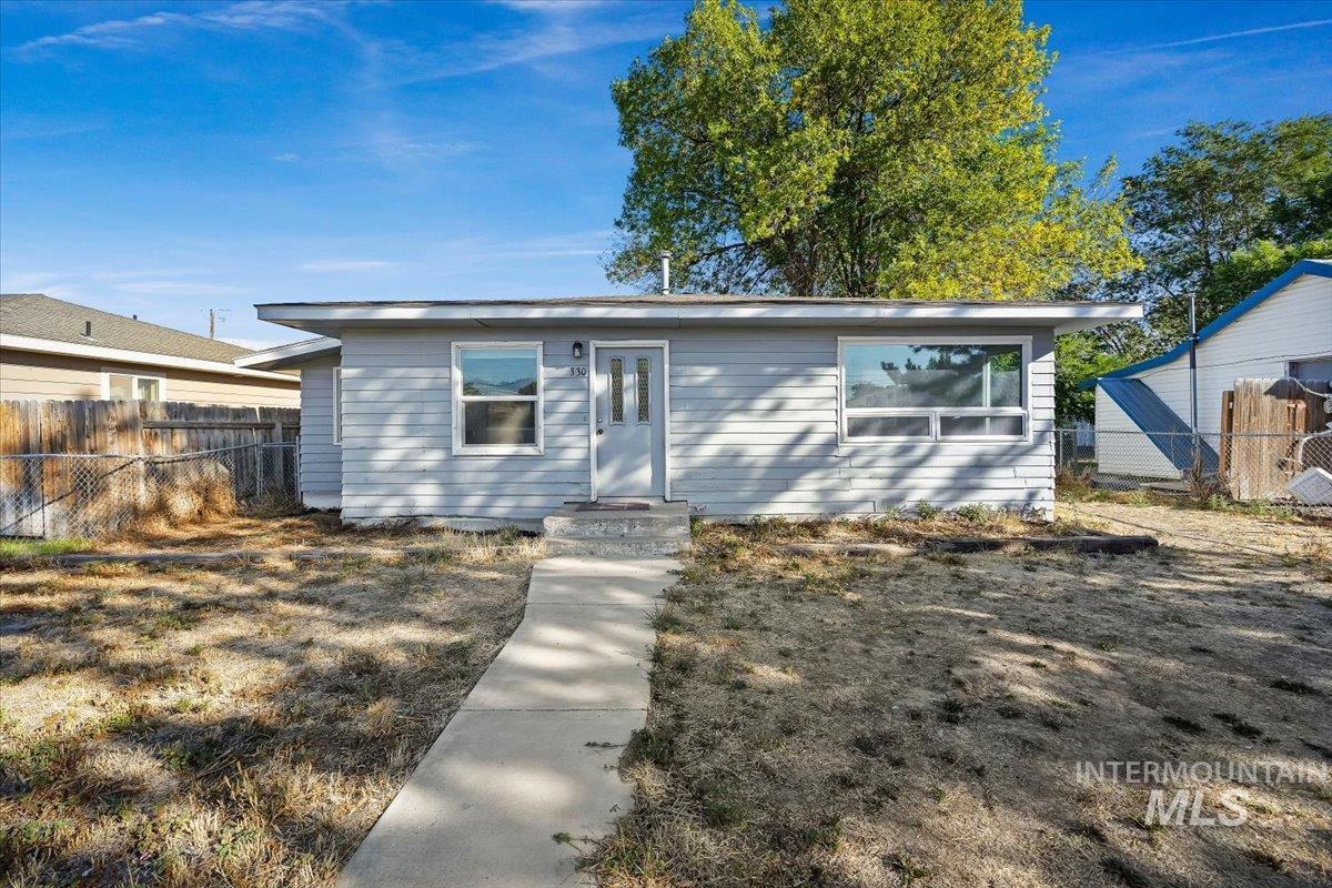 330 Monroe Street, Kimberly, Idaho 83341, 3 Bedrooms, 1 Bathroom, Residential For Sale, Price $274,900,MLS 99002616