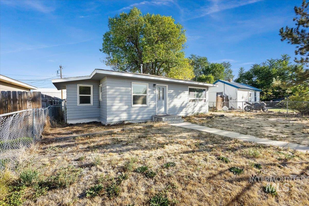 330 Monroe Street, Kimberly, Idaho 83341, 3 Bedrooms, 1 Bathroom, Residential For Sale, Price $274,900,MLS 99002616