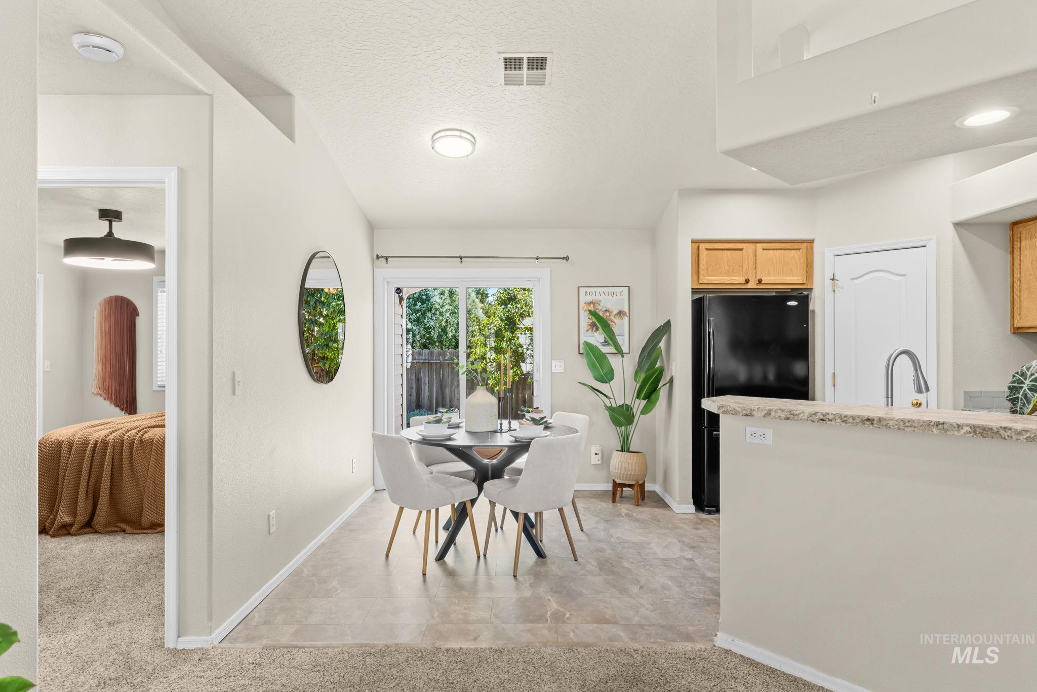 11729 W Shetland Dr., Boise, Idaho 83709, 3 Bedrooms, 2 Bathrooms, Residential For Sale, Price $430,000,MLS 99002621