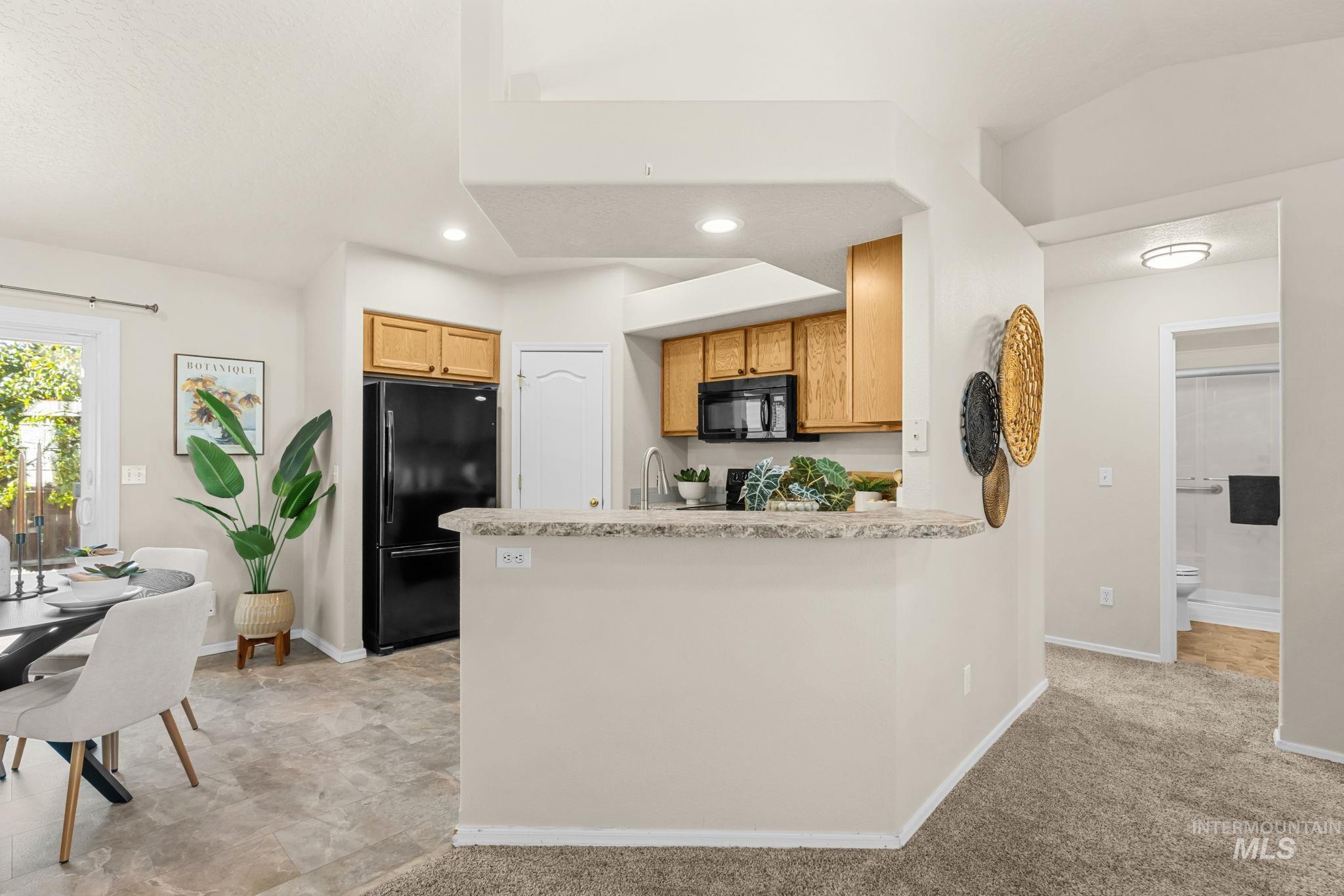 11729 W Shetland Dr., Boise, Idaho 83709, 3 Bedrooms, 2 Bathrooms, Residential For Sale, Price $430,000,MLS 99002621