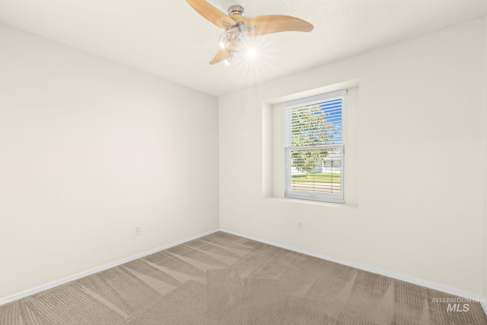 11729 W Shetland Dr., Boise, Idaho 83709, 3 Bedrooms, 2 Bathrooms, Residential For Sale, Price $430,000,MLS 99002621