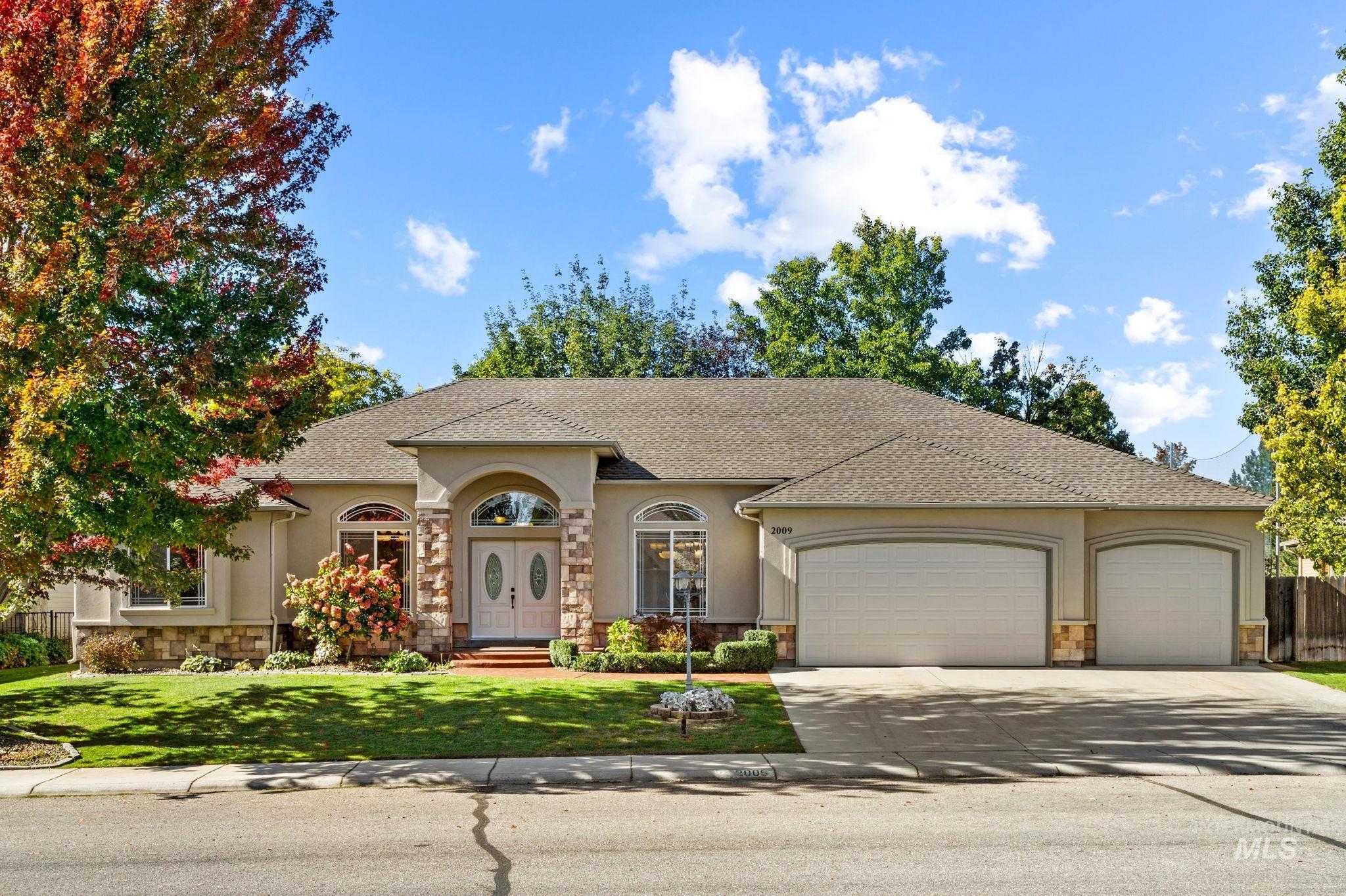 2009 N Aronmink Way, Meridian, Idaho 83646, 4 Bedrooms, 3 Bathrooms, Residential For Sale, Price $675,500,MLS 99002623