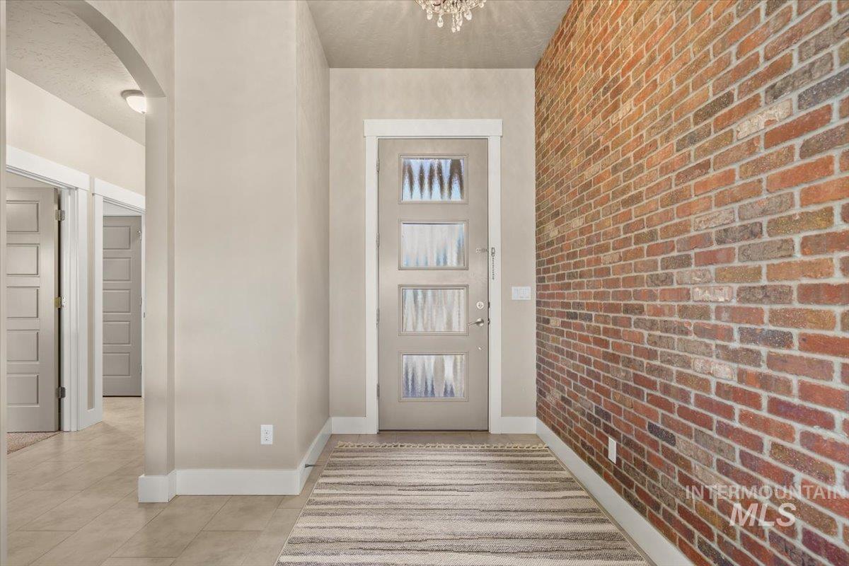 1058 E Radiant Ridge Dr., Meridian, Idaho 83642, 3 Bedrooms, 2 Bathrooms, Residential For Sale, Price $729,000,MLS 99002624