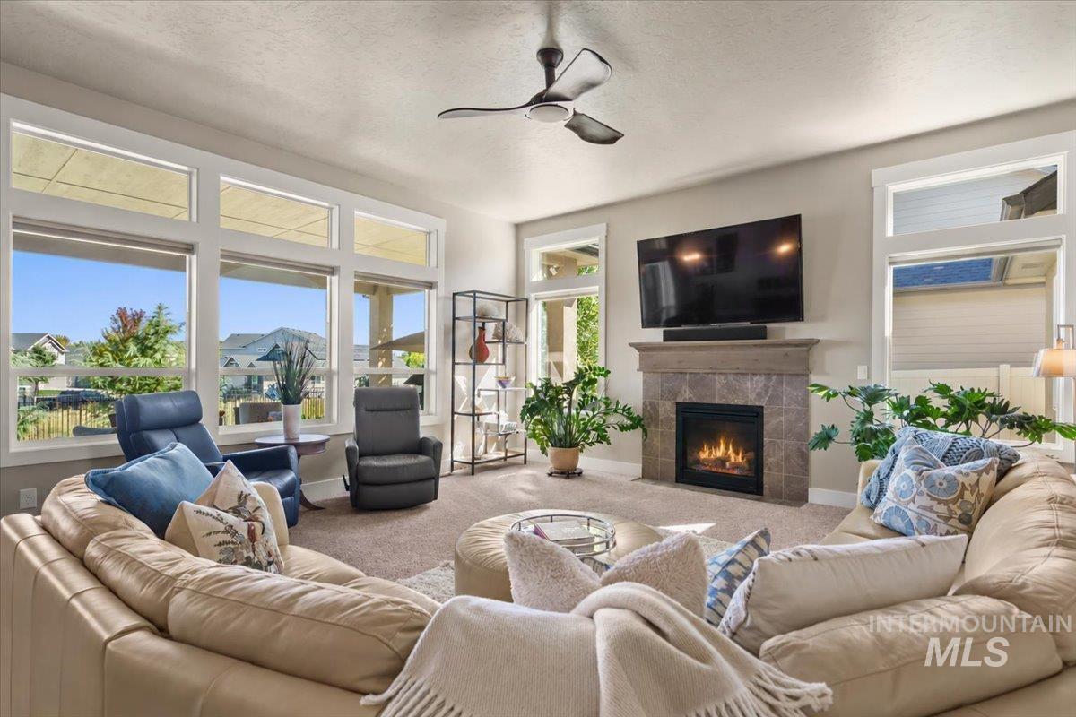 1058 E Radiant Ridge Dr., Meridian, Idaho 83642, 3 Bedrooms, 2 Bathrooms, Residential For Sale, Price $729,000,MLS 99002624