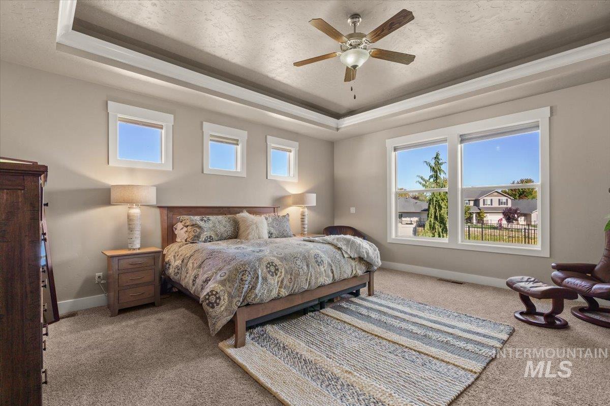 1058 E Radiant Ridge Dr., Meridian, Idaho 83642, 3 Bedrooms, 2 Bathrooms, Residential For Sale, Price $729,000,MLS 99002624