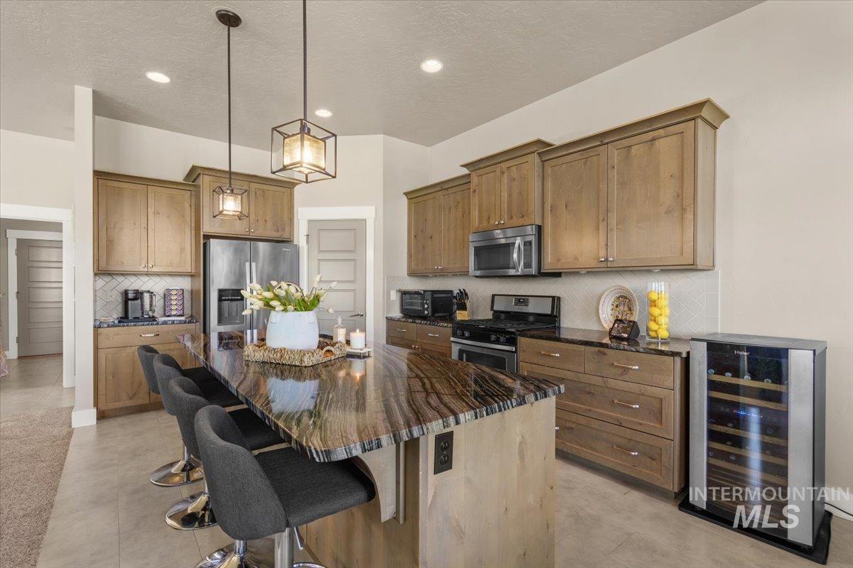 1058 E Radiant Ridge Dr., Meridian, Idaho 83642, 3 Bedrooms, 2 Bathrooms, Residential For Sale, Price $729,000,MLS 99002624