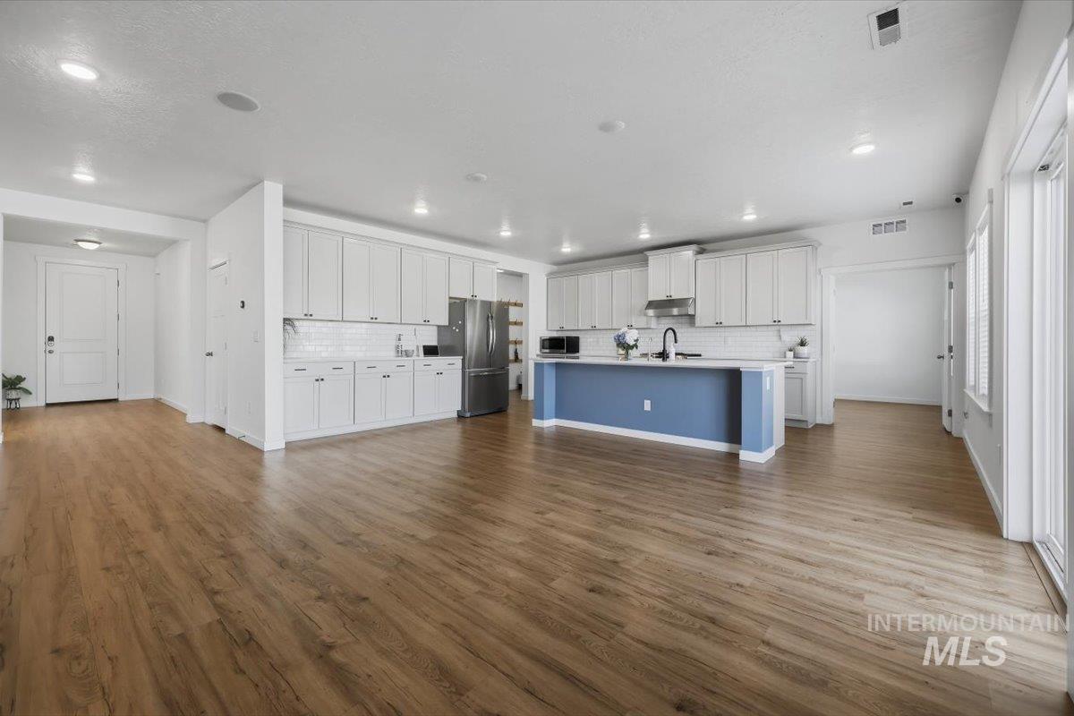 7664 E Lafayette St, Nampa, Idaho 83687, 5 Bedrooms, 3 Bathrooms, Residential For Sale, Price $639,900,MLS 99002626