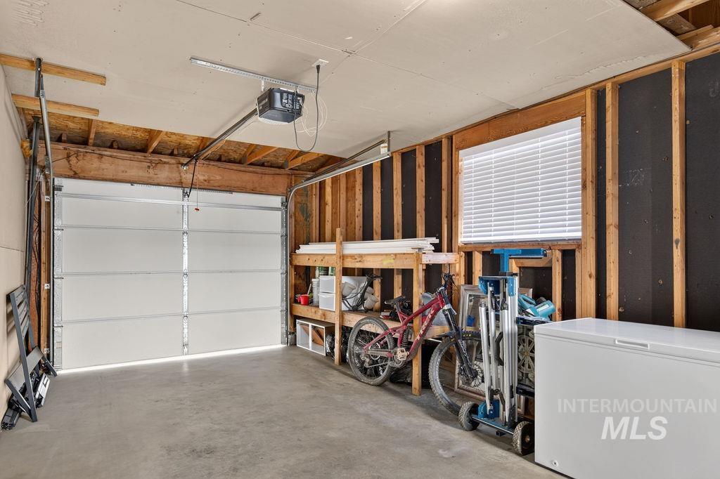 2025/2027 S Owyhee St., Boise, Idaho 83705, 2 Bedrooms, 1.5 Bathrooms, Residential Income For Sale, Price $579,900,MLS 99002627