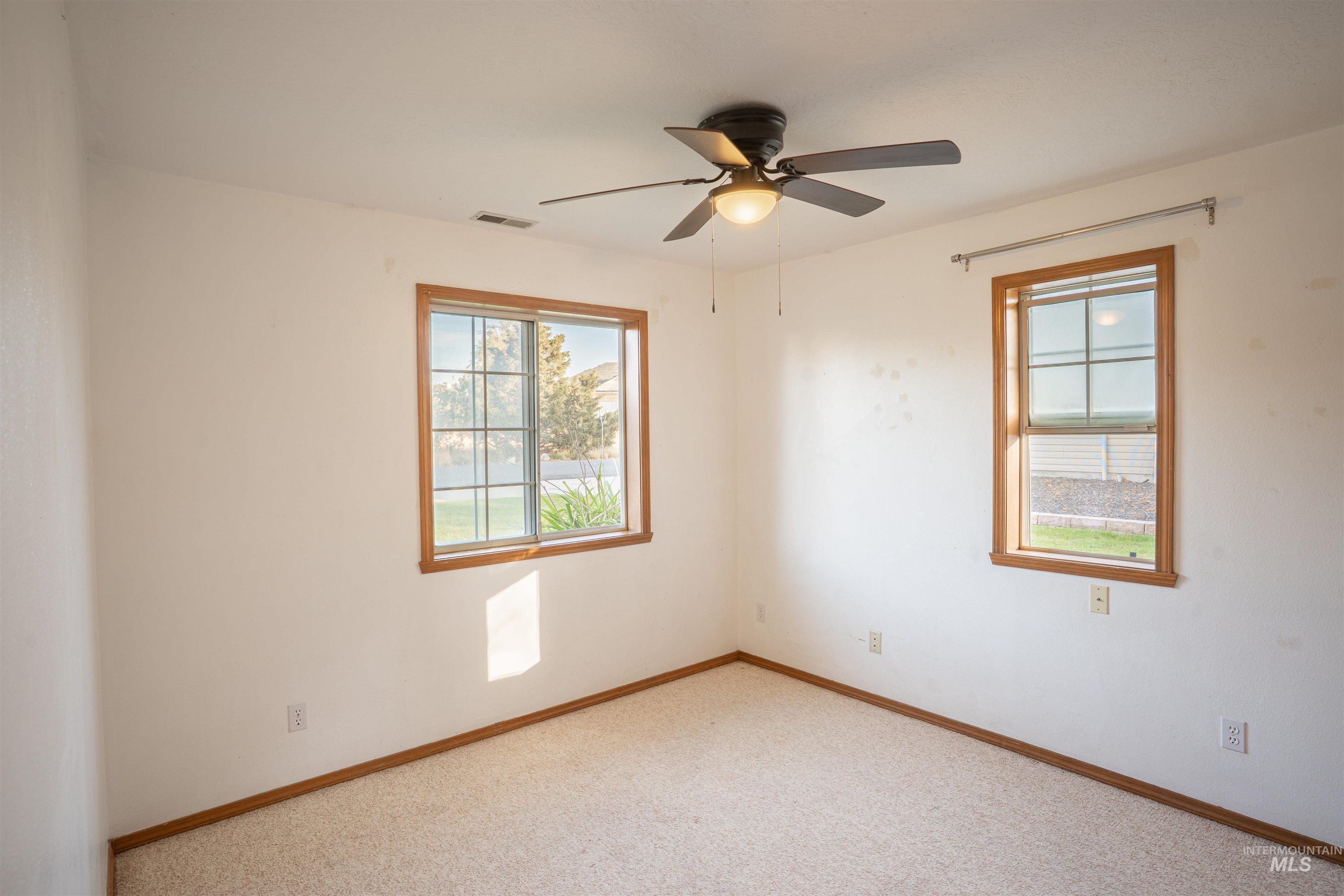 112 Seminole Cir, Jerome, Idaho 83338, 6 Bedrooms, 3 Bathrooms, Residential For Sale, Price $499,000,MLS 99002628