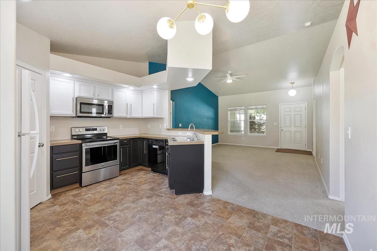 20535 Hancock Ave, Caldwell, Idaho 83605, 4 Bedrooms, 2 Bathrooms, Residential For Sale, Price $365,000,MLS 99002629