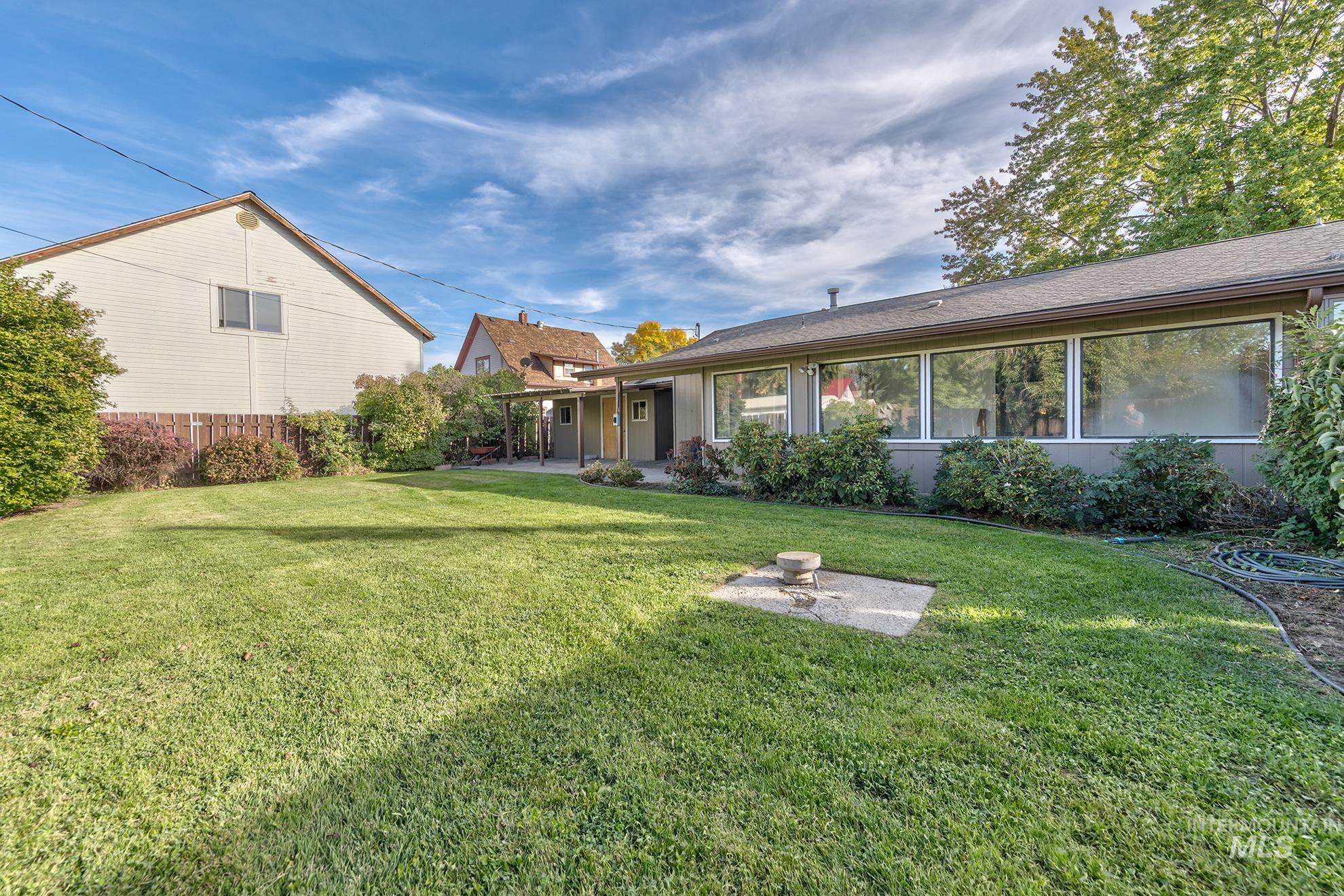 340 Pioneer Road, Weiser, Idaho 83672, 2 Bedrooms, 2 Bathrooms, Residential For Sale, Price $349,000,MLS 99002631
