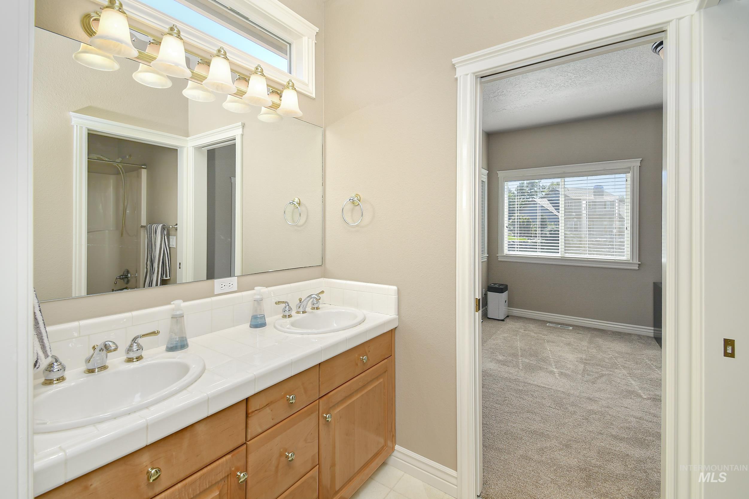 9001 Duck Lake Dr, Garden City, Idaho 83714, 4 Bedrooms, 0.5 Bathroom, Residential For Sale, Price $874,900,MLS 99002634