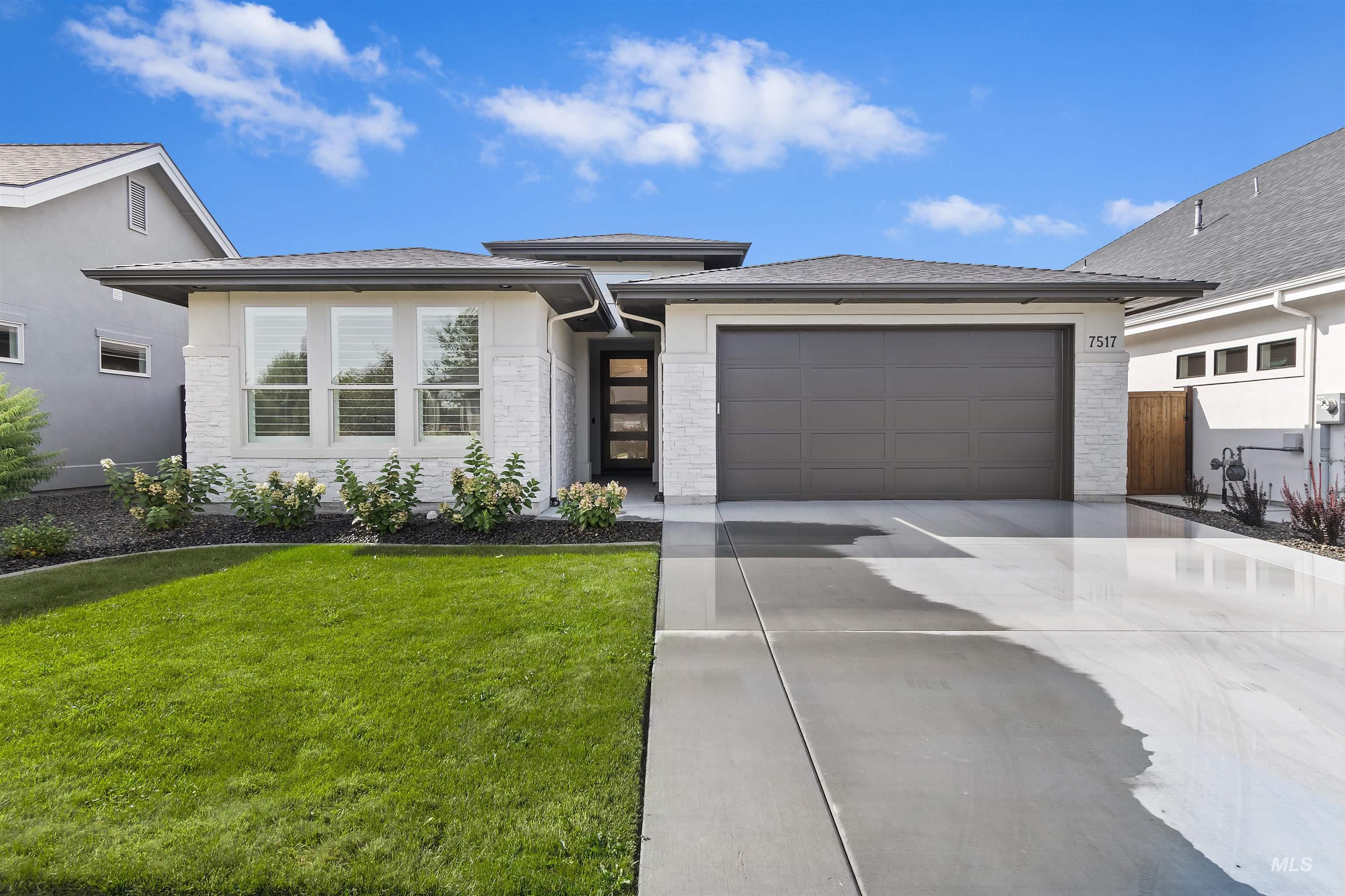 7517 W Deerfawn Ln, Eagle, Idaho 83616, 3 Bedrooms, 2 Bathrooms, Residential For Sale, Price $777,000,MLS 99002639