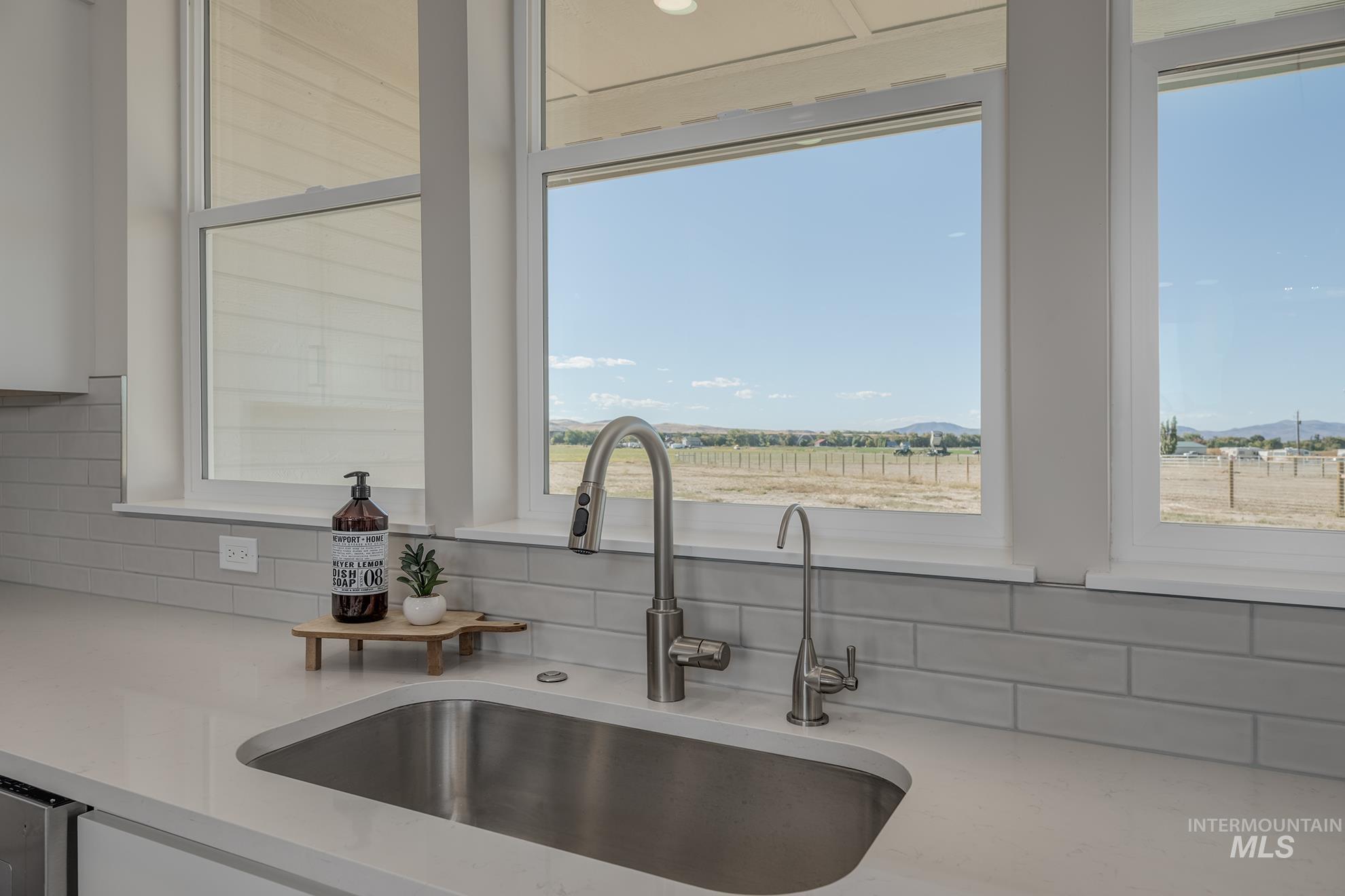 1371 Hansen Road, Weiser, Idaho 83672, 3 Bedrooms, 2.5 Bathrooms, Residential For Sale, Price $579,999,MLS 99002642