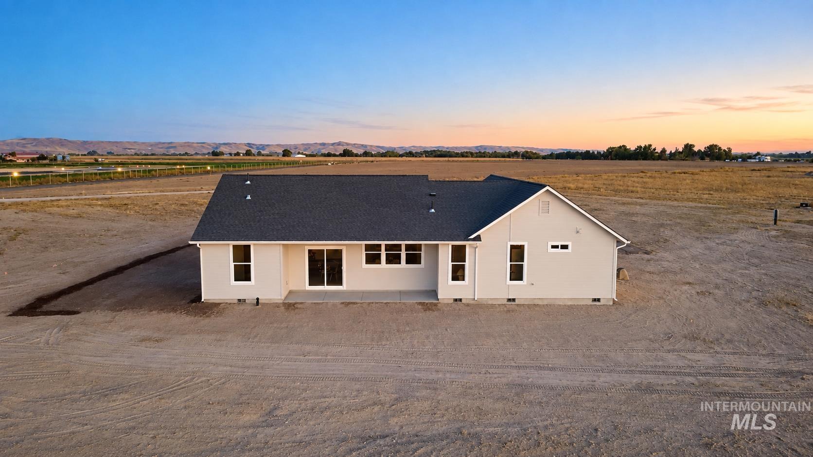 1371 Hansen Road, Weiser, Idaho 83672, 3 Bedrooms, 2.5 Bathrooms, Residential For Sale, Price $579,999,MLS 99002642
