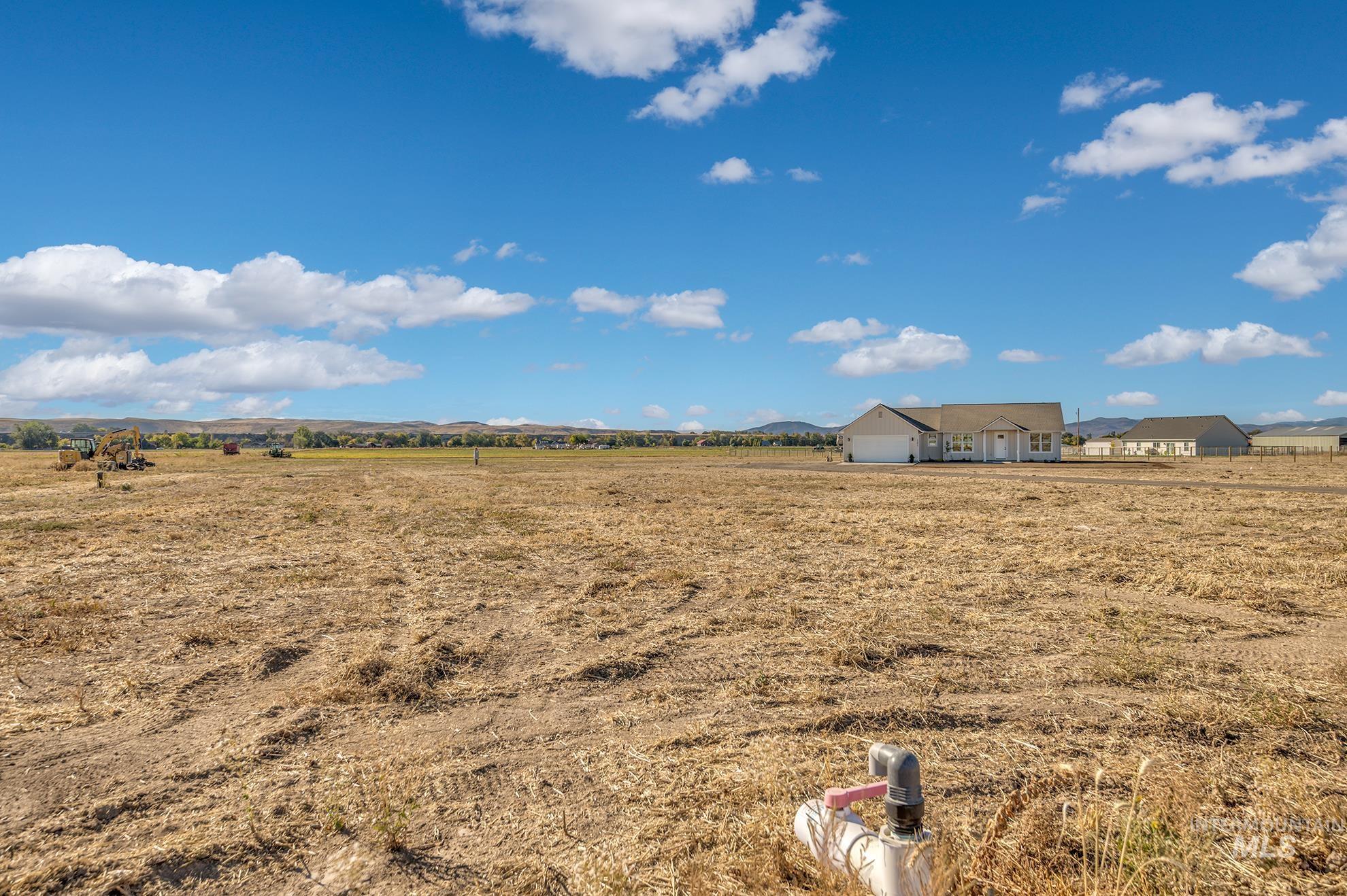 1371 Hansen Road, Weiser, Idaho 83672, 3 Bedrooms, 2.5 Bathrooms, Residential For Sale, Price $579,999,MLS 99002642