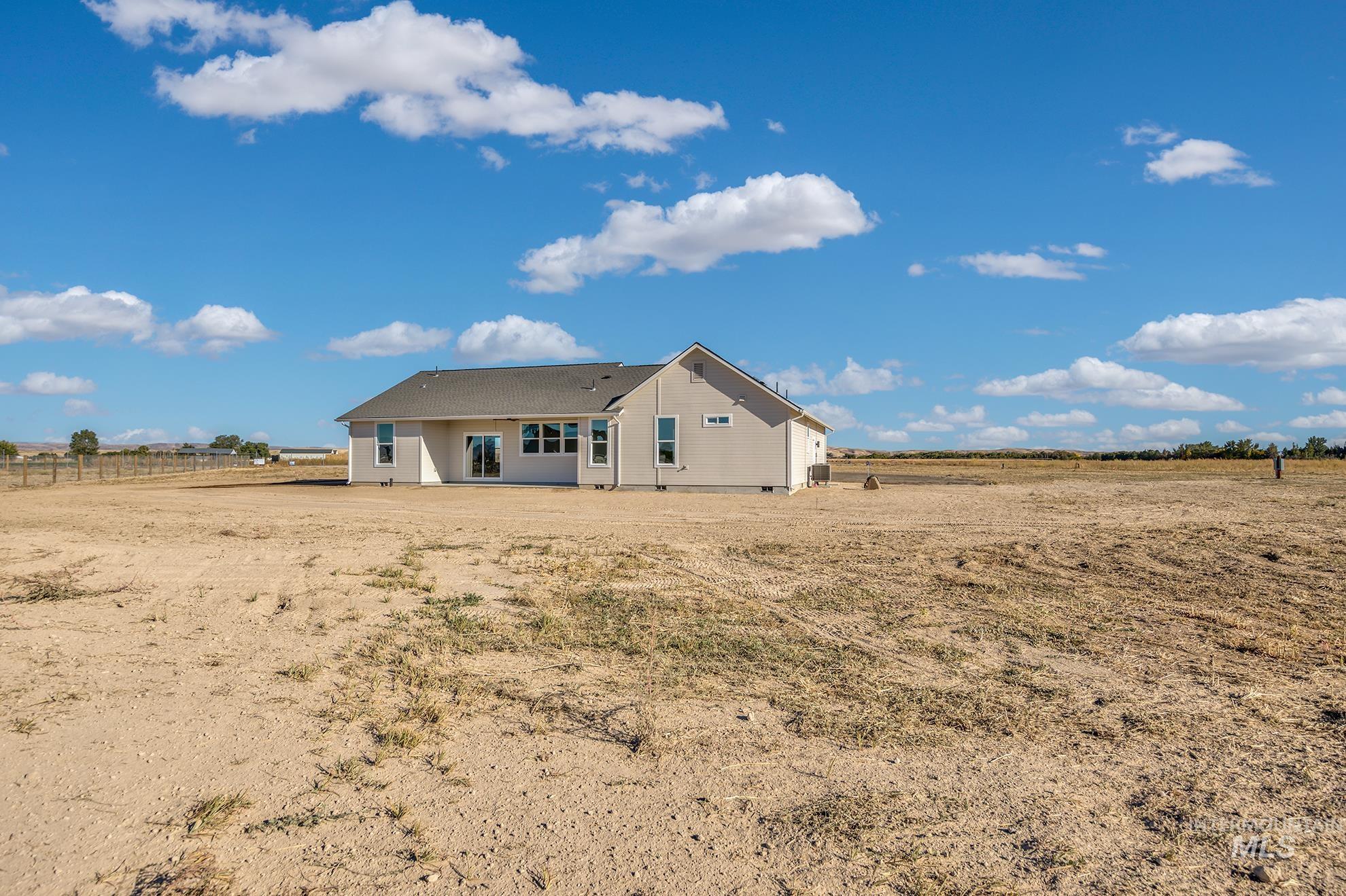 1371 Hansen Road, Weiser, Idaho 83672, 3 Bedrooms, 2.5 Bathrooms, Residential For Sale, Price $579,999,MLS 99002642