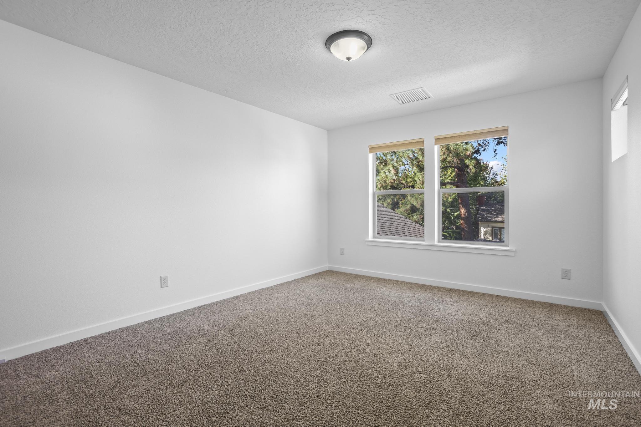 2286 S Gekeler, Boise, Idaho 83706, 3 Bedrooms, 3 Bathrooms, Residential For Sale, Price $574,999,MLS 99002645
