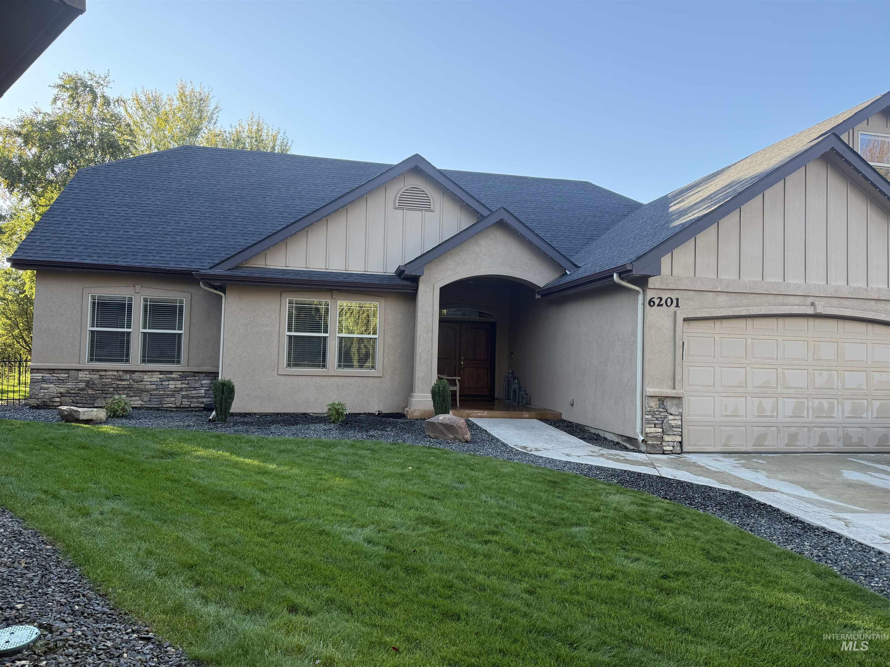 6201 N Cape Arago Place, Garden City, Idaho 83714, 5 Bedrooms, 3.5 Bathrooms, Residential For Sale, Price $999,000,MLS 99002646