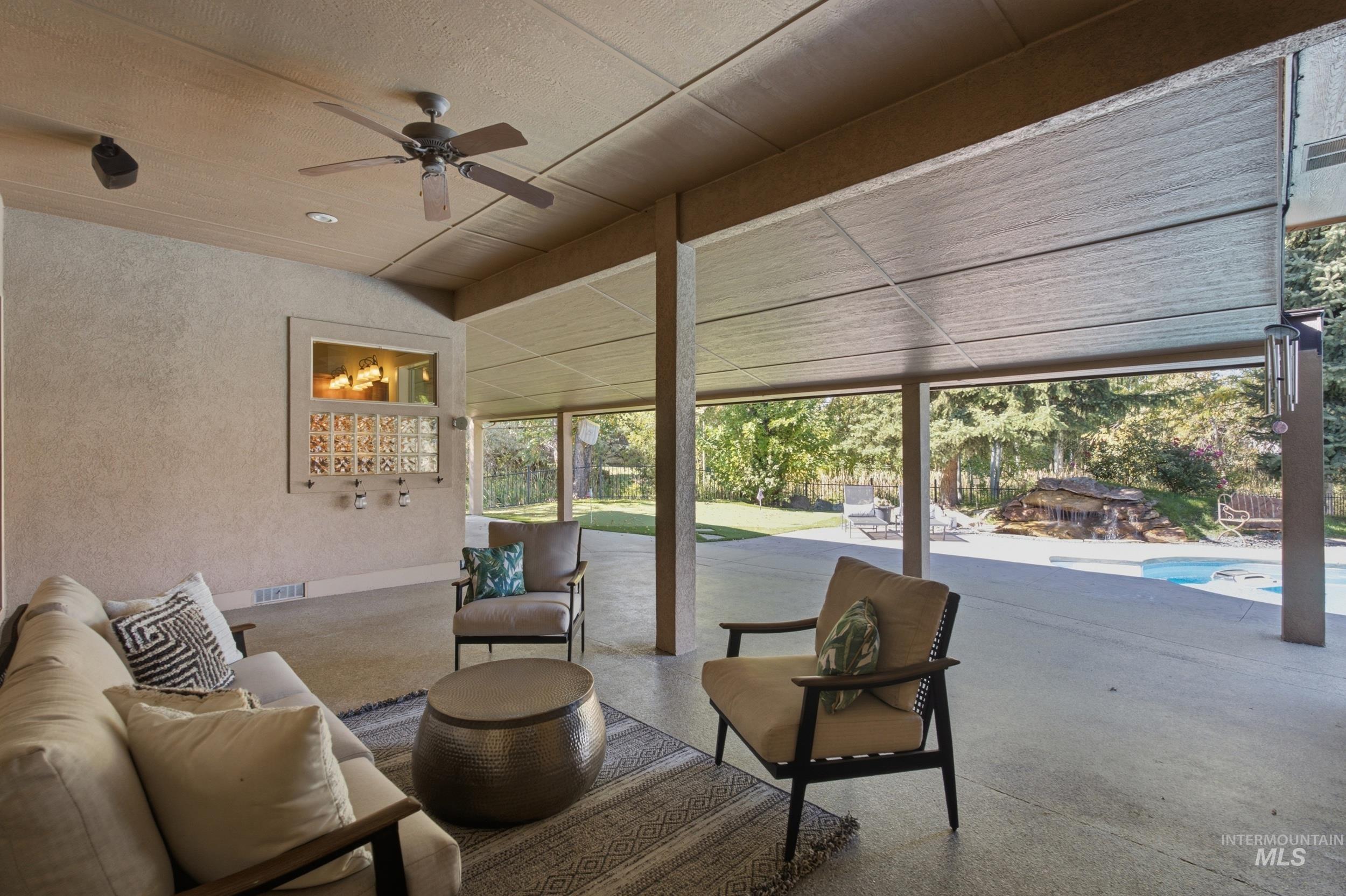 6201 N Cape Arago Place, Garden City, Idaho 83714, 5 Bedrooms, 3.5 Bathrooms, Residential For Sale, Price $979,900, 99002646