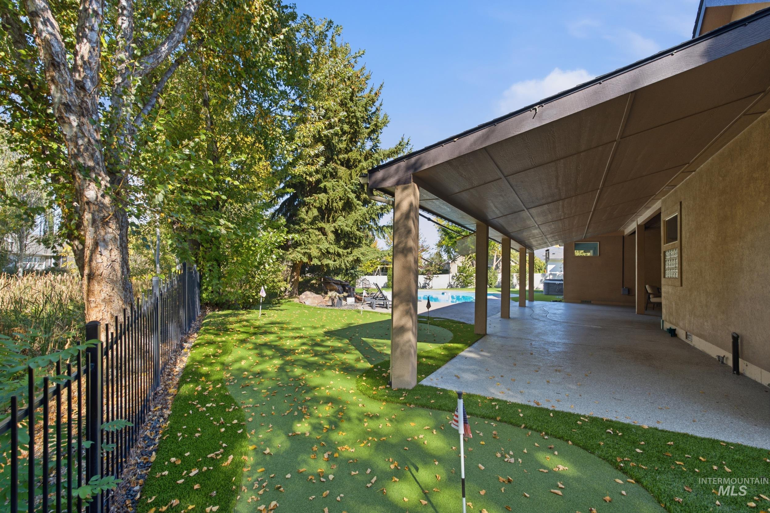6201 N Cape Arago Place, Garden City, Idaho 83714, 5 Bedrooms, 3.5 Bathrooms, Residential For Sale, Price $979,900, 99002646