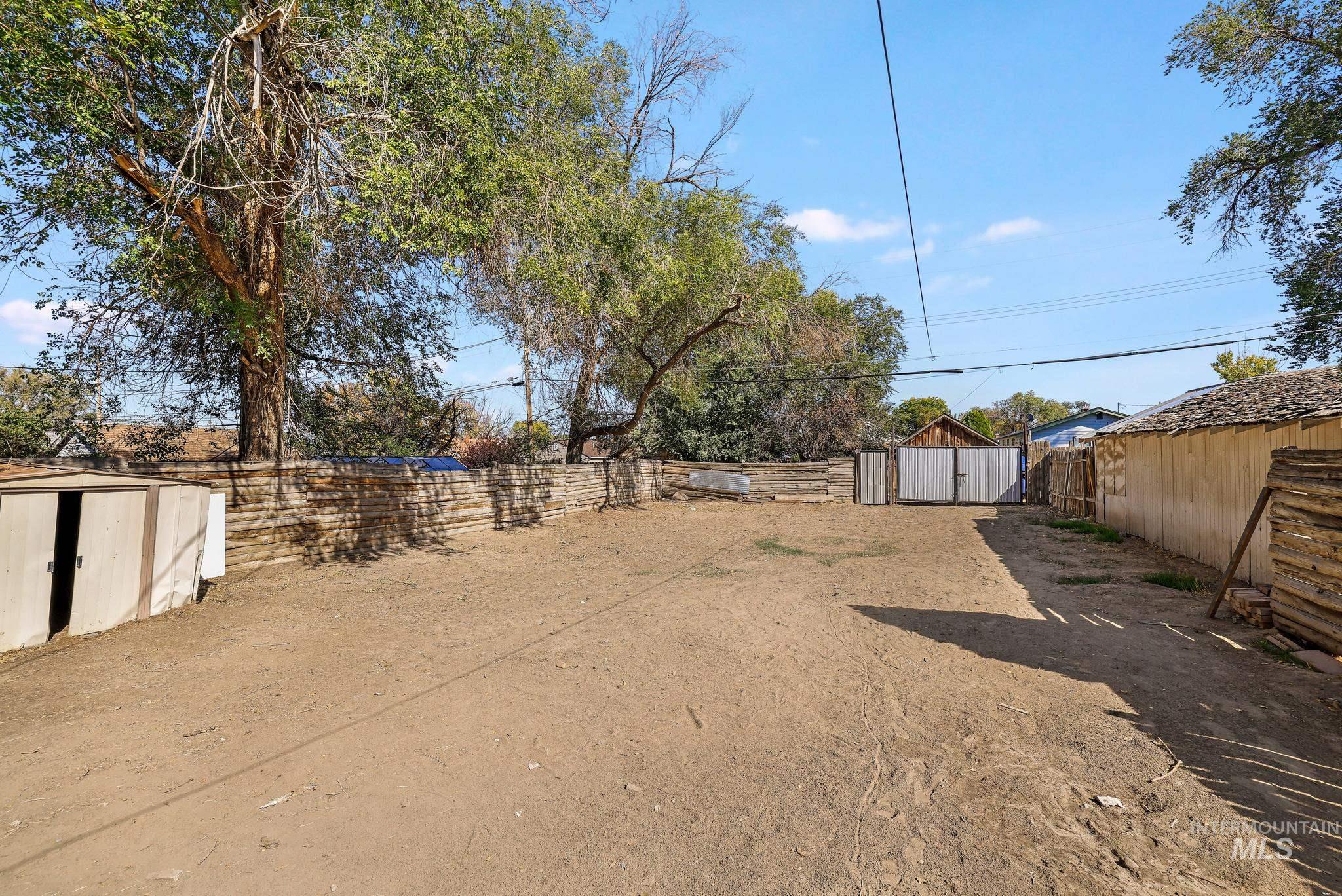 150 Adams St, Twin Falls, Idaho 83301, 2 Bedrooms, 2 Bathrooms, Residential For Sale, Price $240,000,MLS 99002648