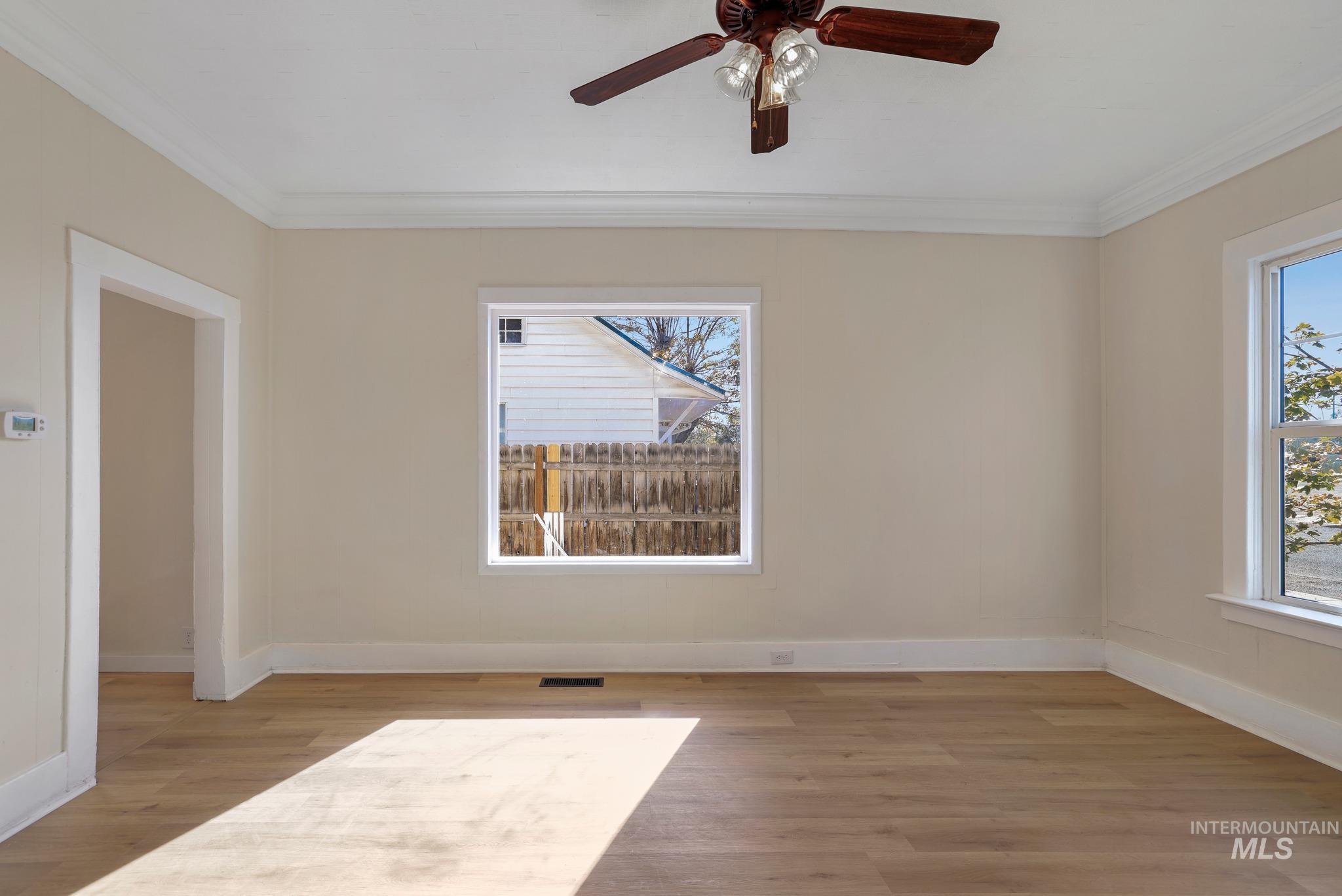 150 Adams St, Twin Falls, Idaho 83301, 2 Bedrooms, 2 Bathrooms, Residential For Sale, Price $240,000,MLS 99002648