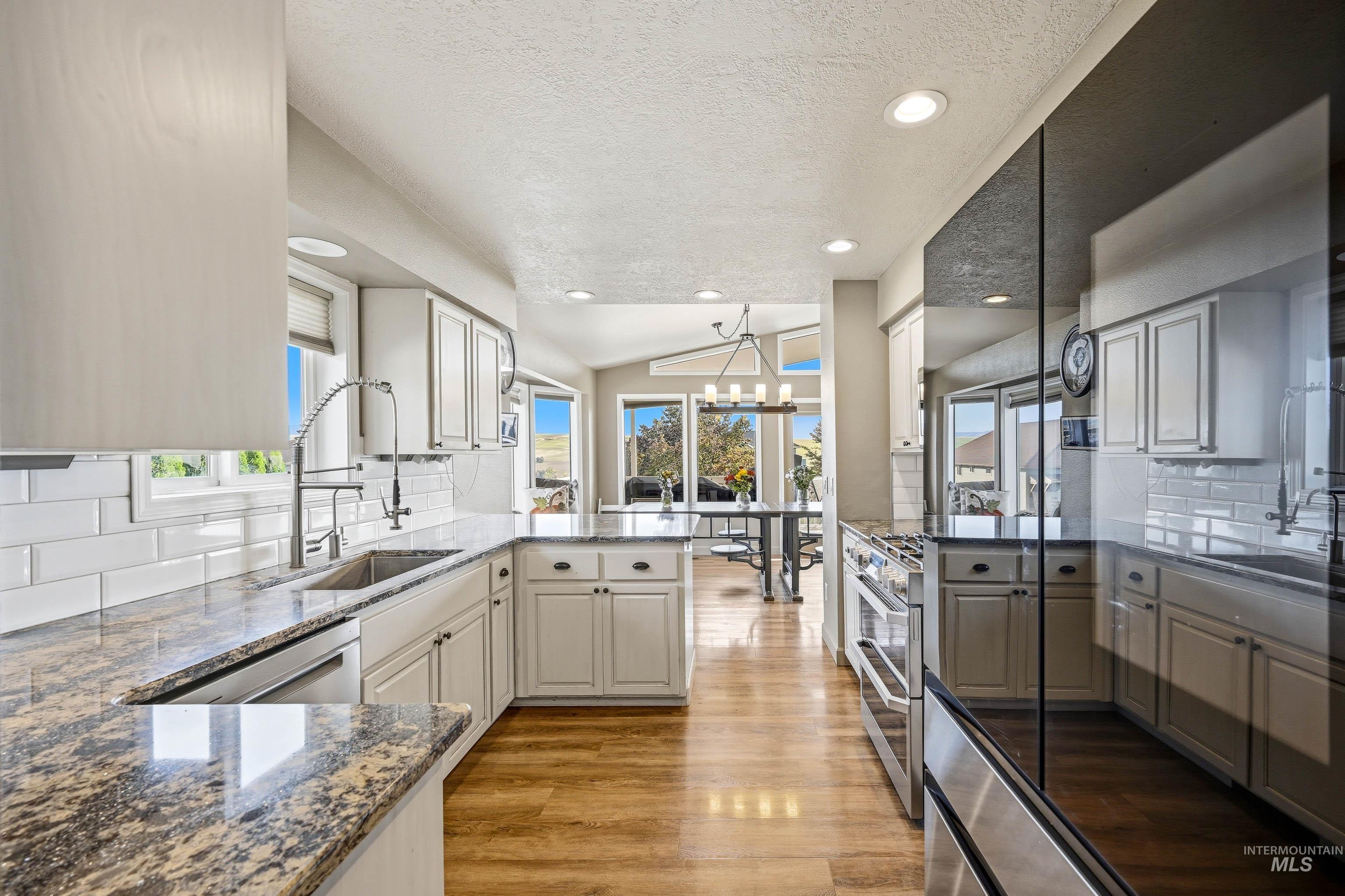 1405 Richardson Ave., Lewiston, Idaho 83501, 5 Bedrooms, 3 Bathrooms, Residential For Sale, Price $596,000,MLS 99002649