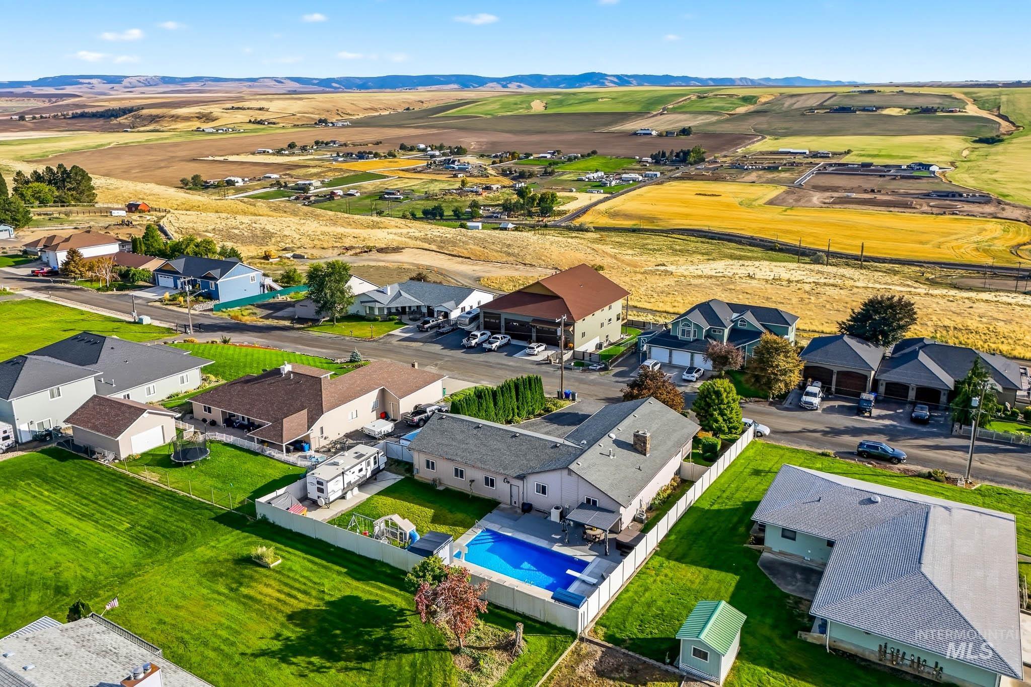 1405 Richardson Ave., Lewiston, Idaho 83501, 5 Bedrooms, 3 Bathrooms, Residential For Sale, Price $596,000,MLS 99002649
