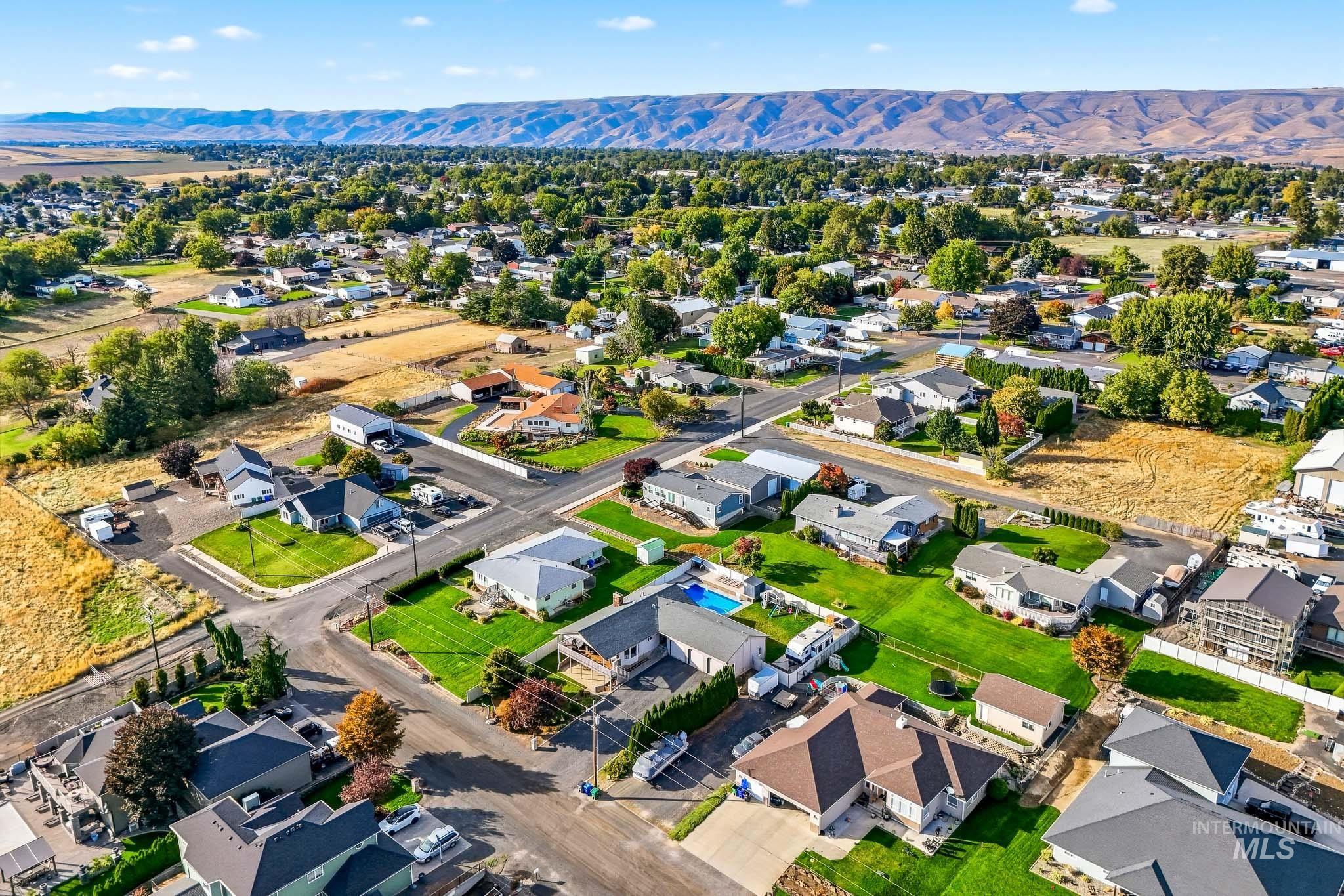 1405 Richardson Ave., Lewiston, Idaho 83501, 5 Bedrooms, 3 Bathrooms, Residential For Sale, Price $596,000,MLS 99002649