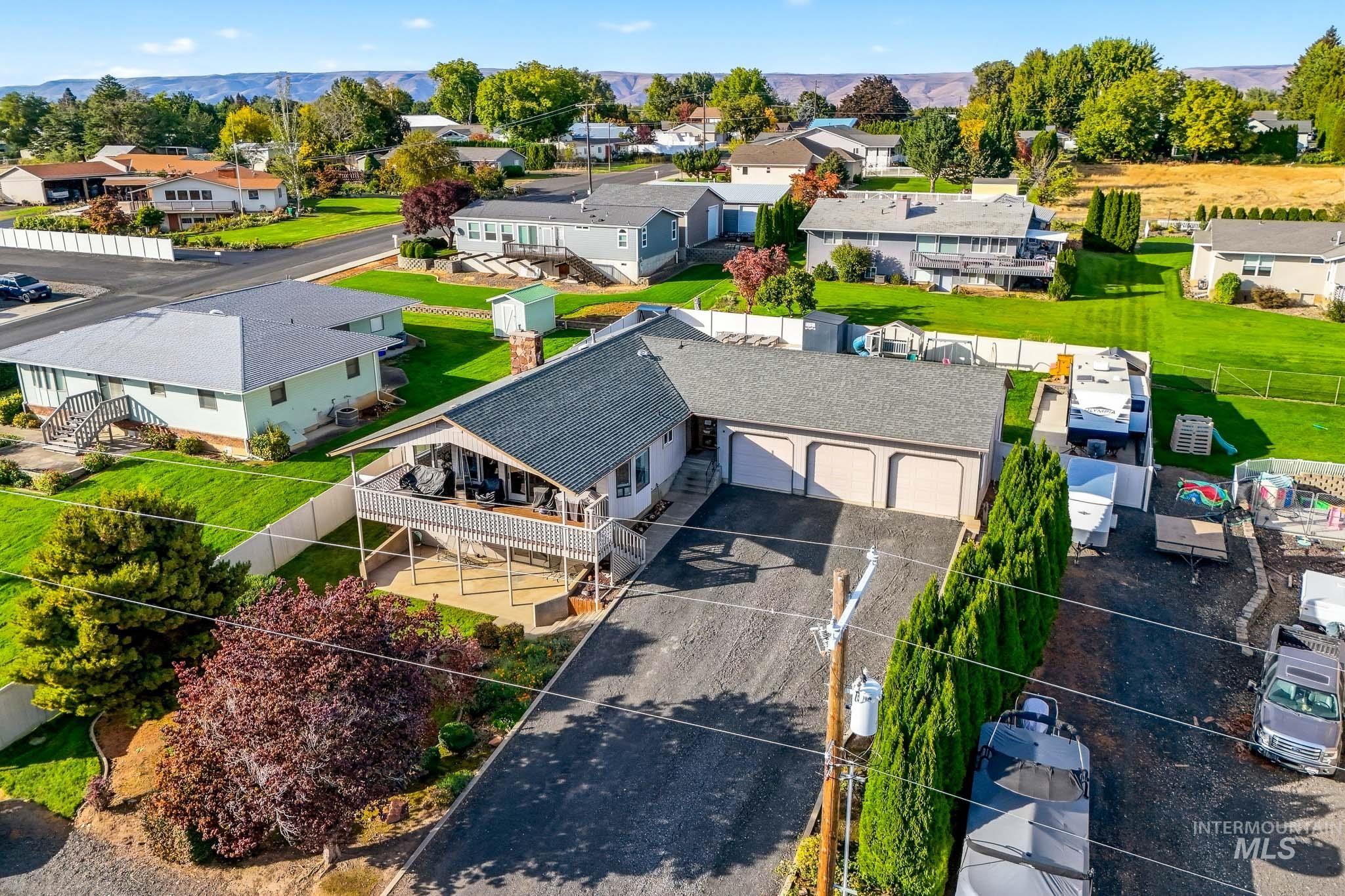 1405 Richardson Ave., Lewiston, Idaho 83501, 5 Bedrooms, 3 Bathrooms, Residential For Sale, Price $596,000,MLS 99002649