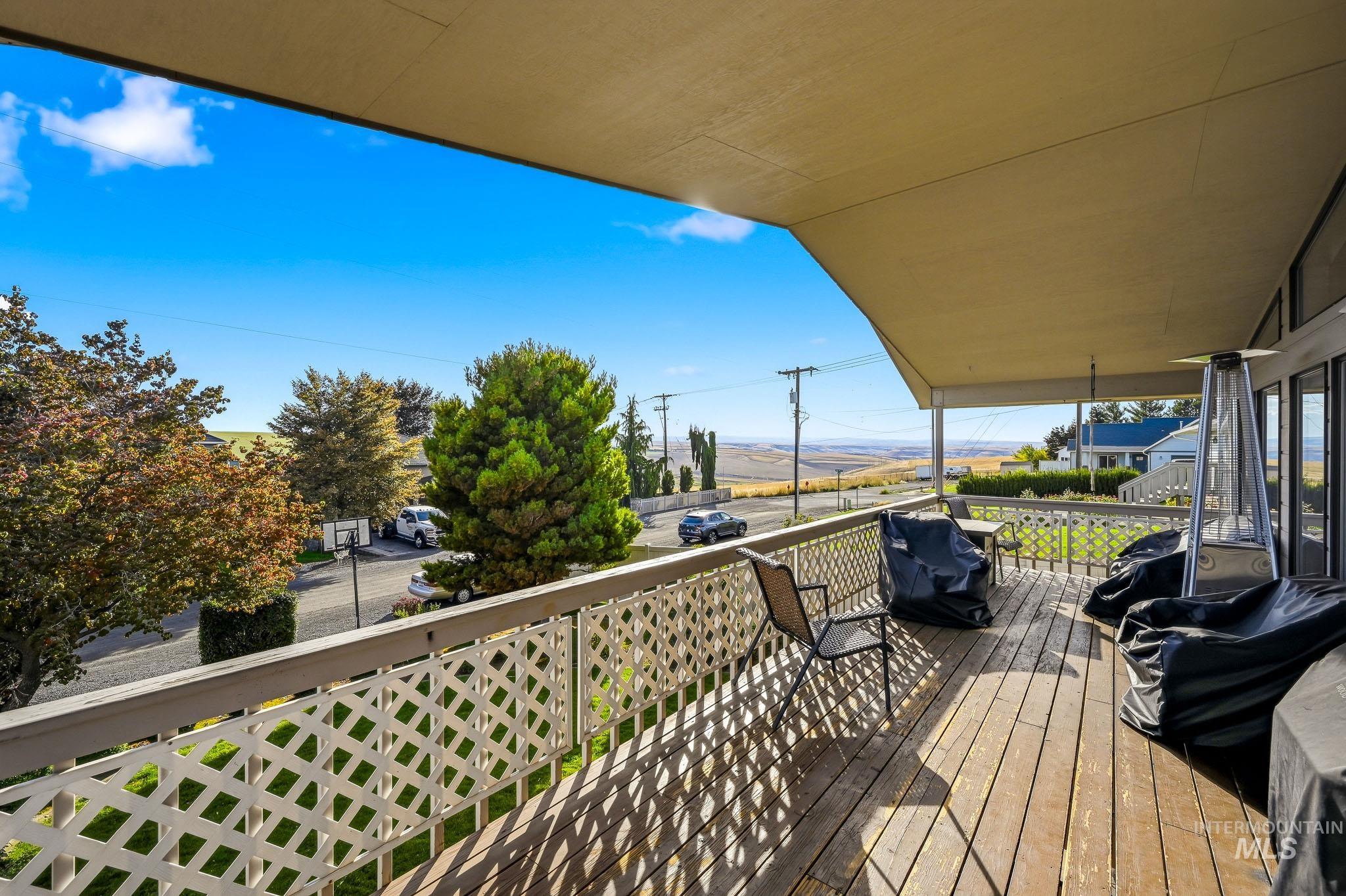 1405 Richardson Ave., Lewiston, Idaho 83501, 5 Bedrooms, 3 Bathrooms, Residential For Sale, Price $596,000,MLS 99002649