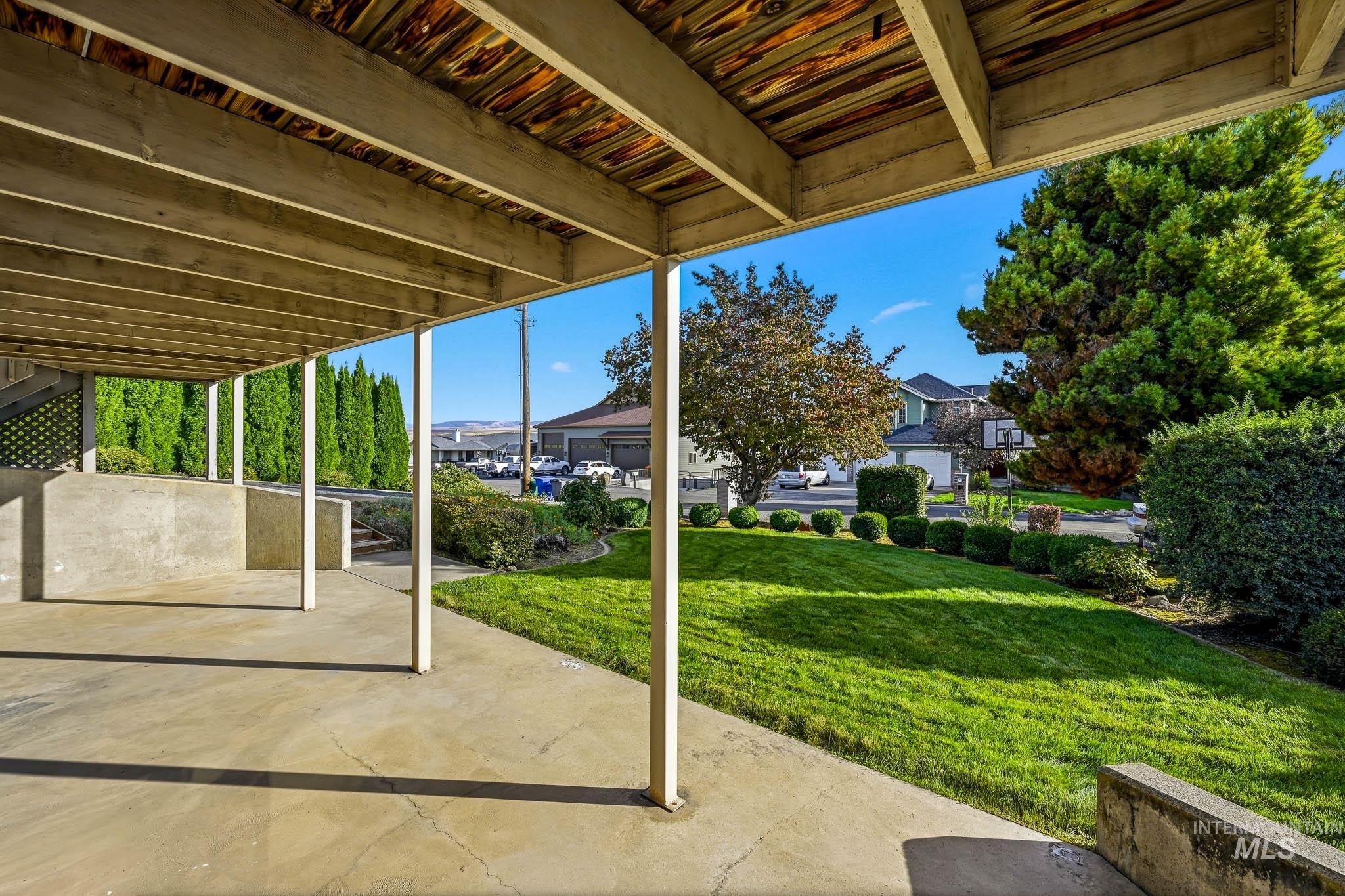 1405 Richardson Ave., Lewiston, Idaho 83501, 5 Bedrooms, 3 Bathrooms, Residential For Sale, Price $596,000,MLS 99002649