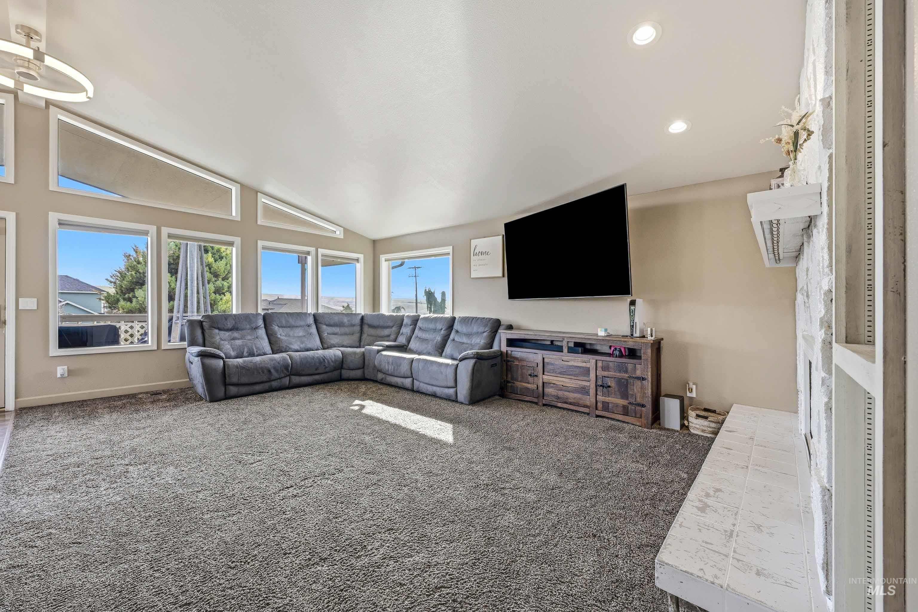 1405 Richardson Ave., Lewiston, Idaho 83501, 5 Bedrooms, 3 Bathrooms, Residential For Sale, Price $596,000,MLS 99002649