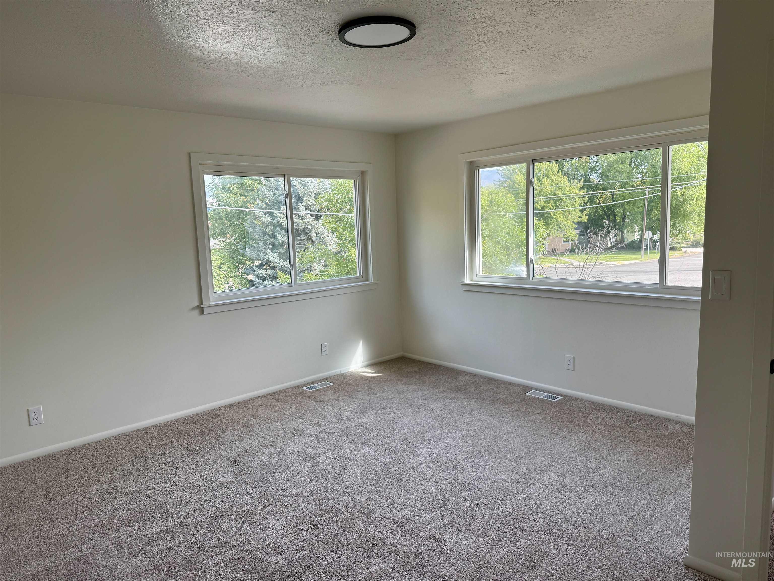 1509 W Highland St, Boise, Idaho 83706, 3 Bedrooms, 2 Bathrooms, Residential For Sale, Price $525,000,MLS 99002650